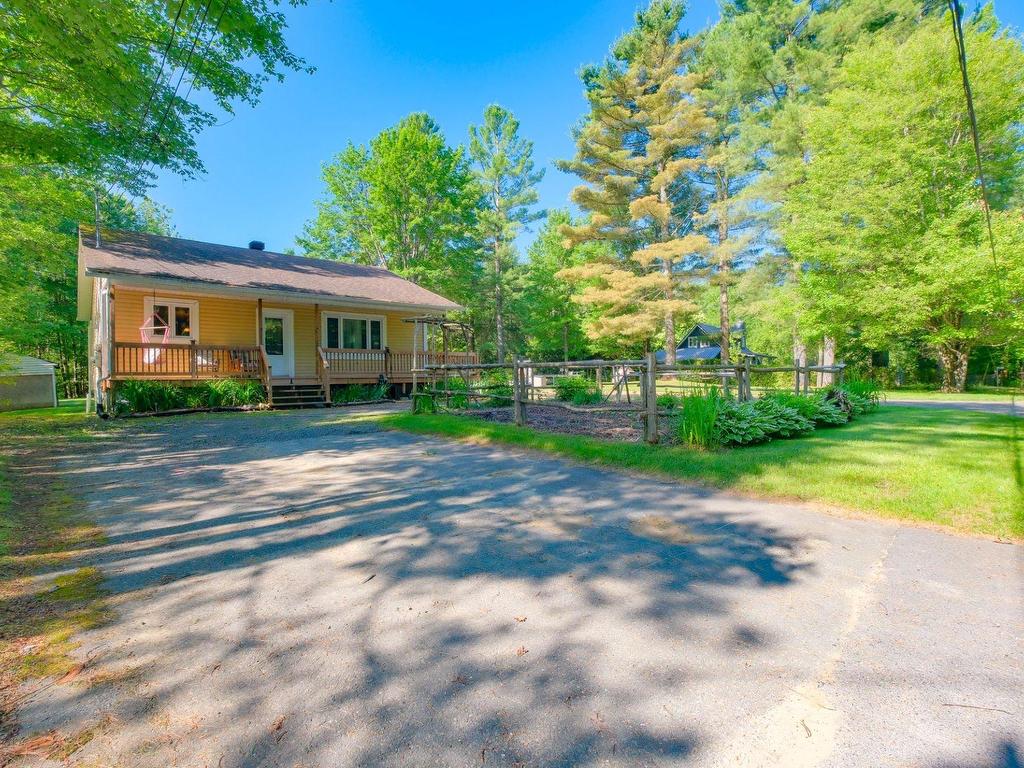 









300


Rue Armand-Chainey

,
Sainte-Catherine-de-Hatley,




QC
J0B1W0

