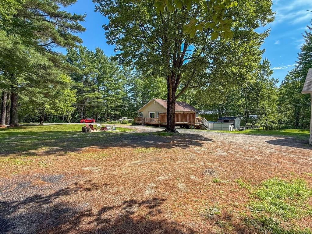 









300


Rue Armand-Chainey

,
Sainte-Catherine-de-Hatley,




QC
J0B1W0

