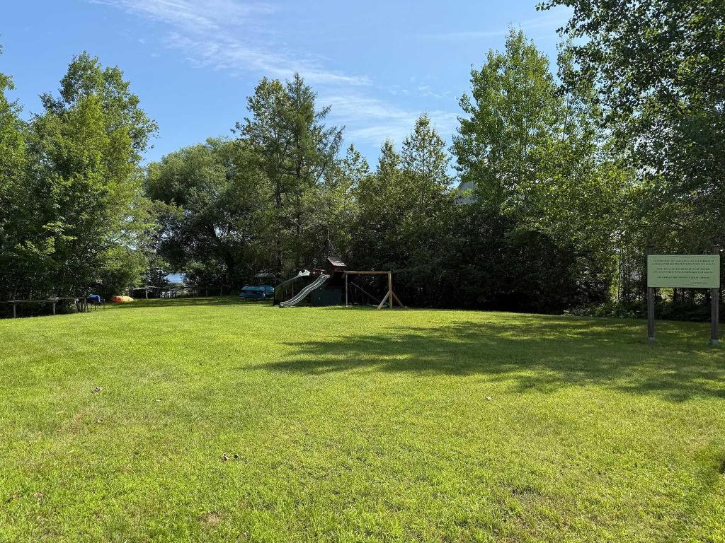









300


Rue Armand-Chainey

,
Sainte-Catherine-de-Hatley,




QC
J0B1W0

