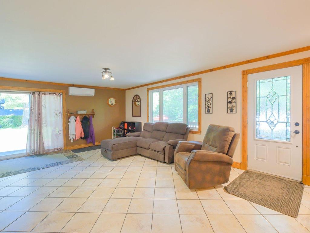 









300


Rue Armand-Chainey

,
Sainte-Catherine-de-Hatley,




QC
J0B1W0

