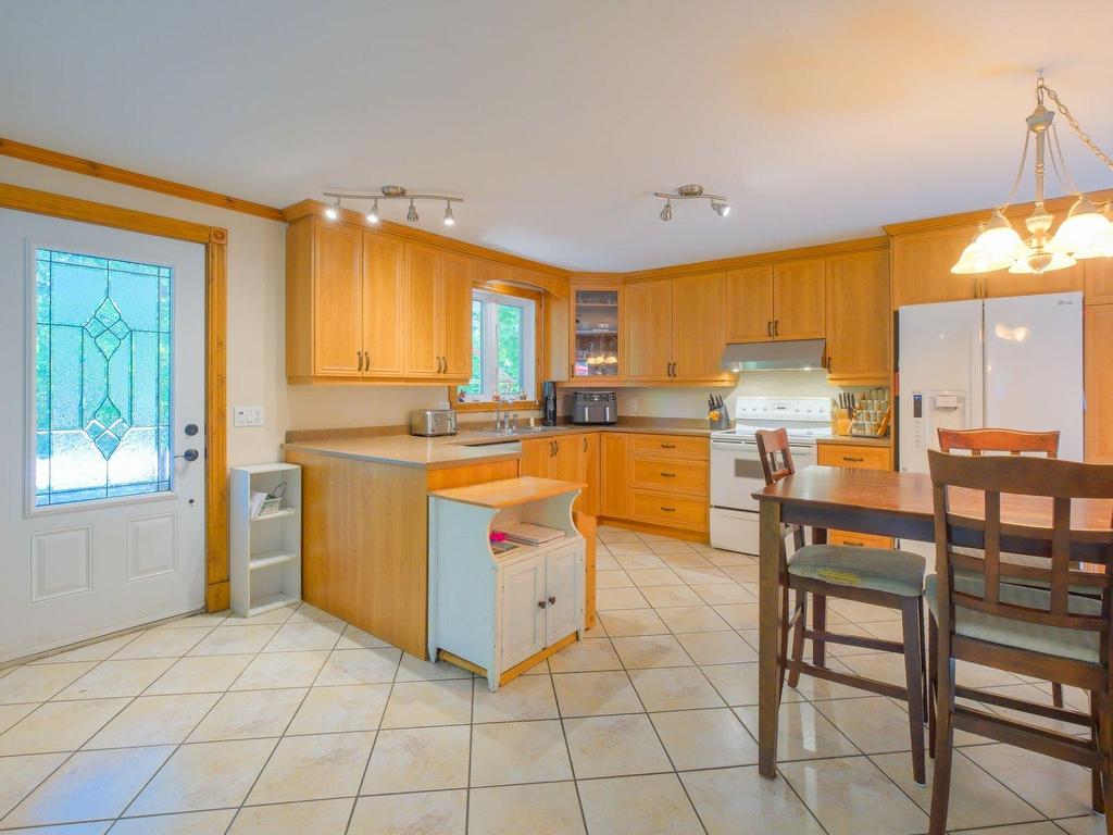 









300


Rue Armand-Chainey

,
Sainte-Catherine-de-Hatley,




QC
J0B1W0

