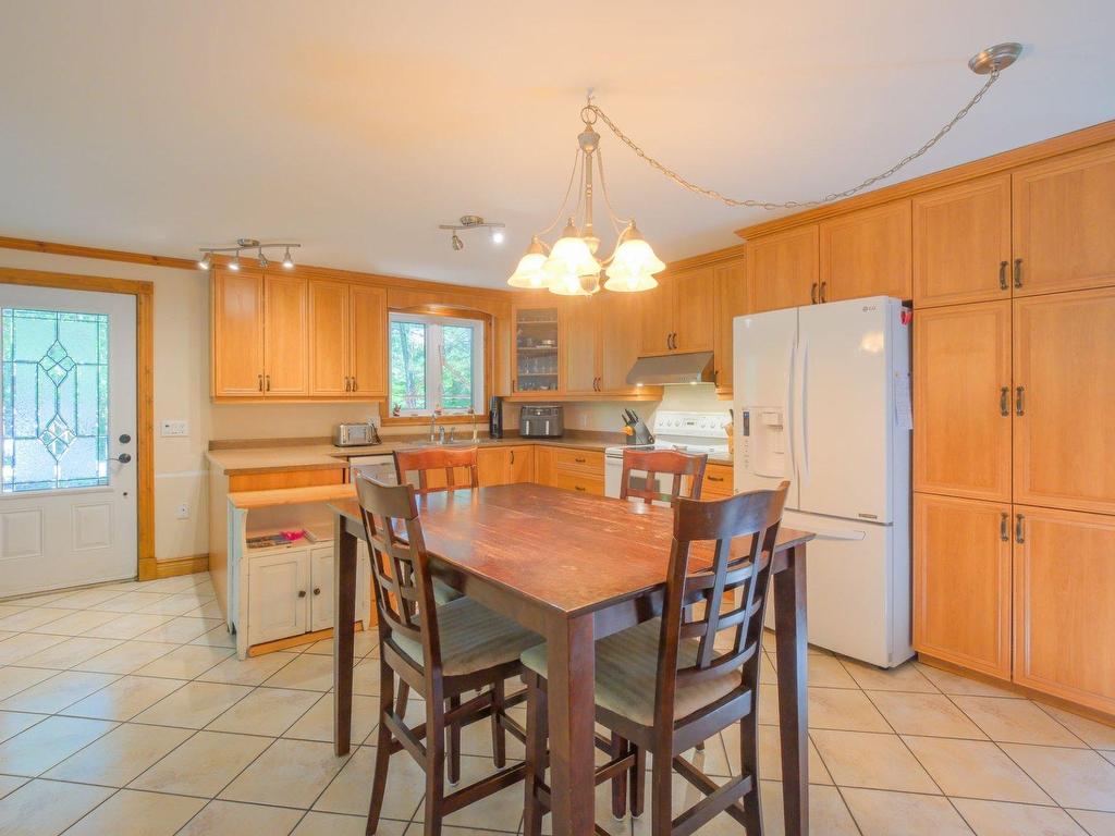









300


Rue Armand-Chainey

,
Sainte-Catherine-de-Hatley,




QC
J0B1W0

