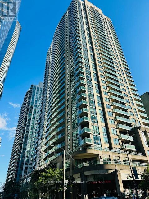 












2508 - 30 GRAND TRUNK CRESCENT

,
Toronto,




Ontario
M5J3A4

