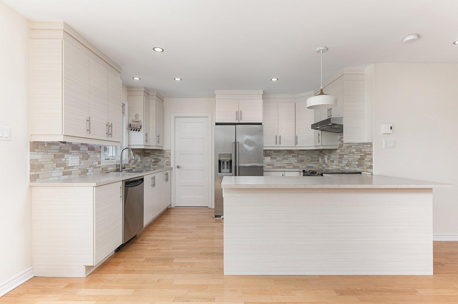 









2682


Rue Préfontaine

,
Longueuil (Le Vieux-Longueuil),




QC
J4K3Y6

