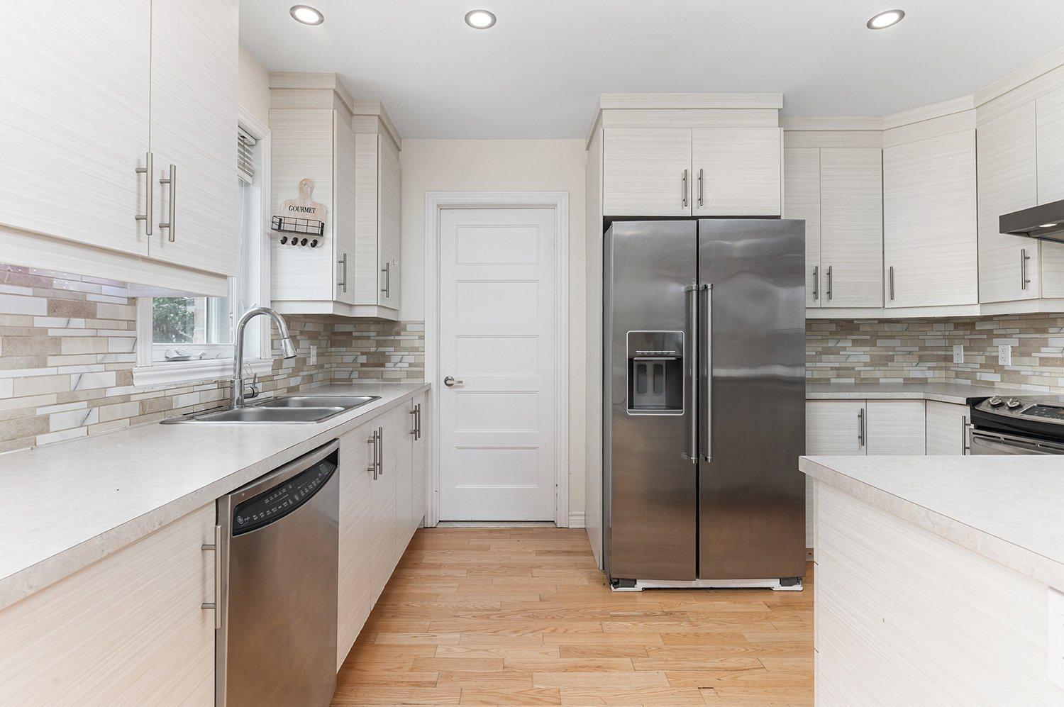 









2682


Rue Préfontaine

,
Longueuil (Le Vieux-Longueuil),




QC
J4K3Y6

