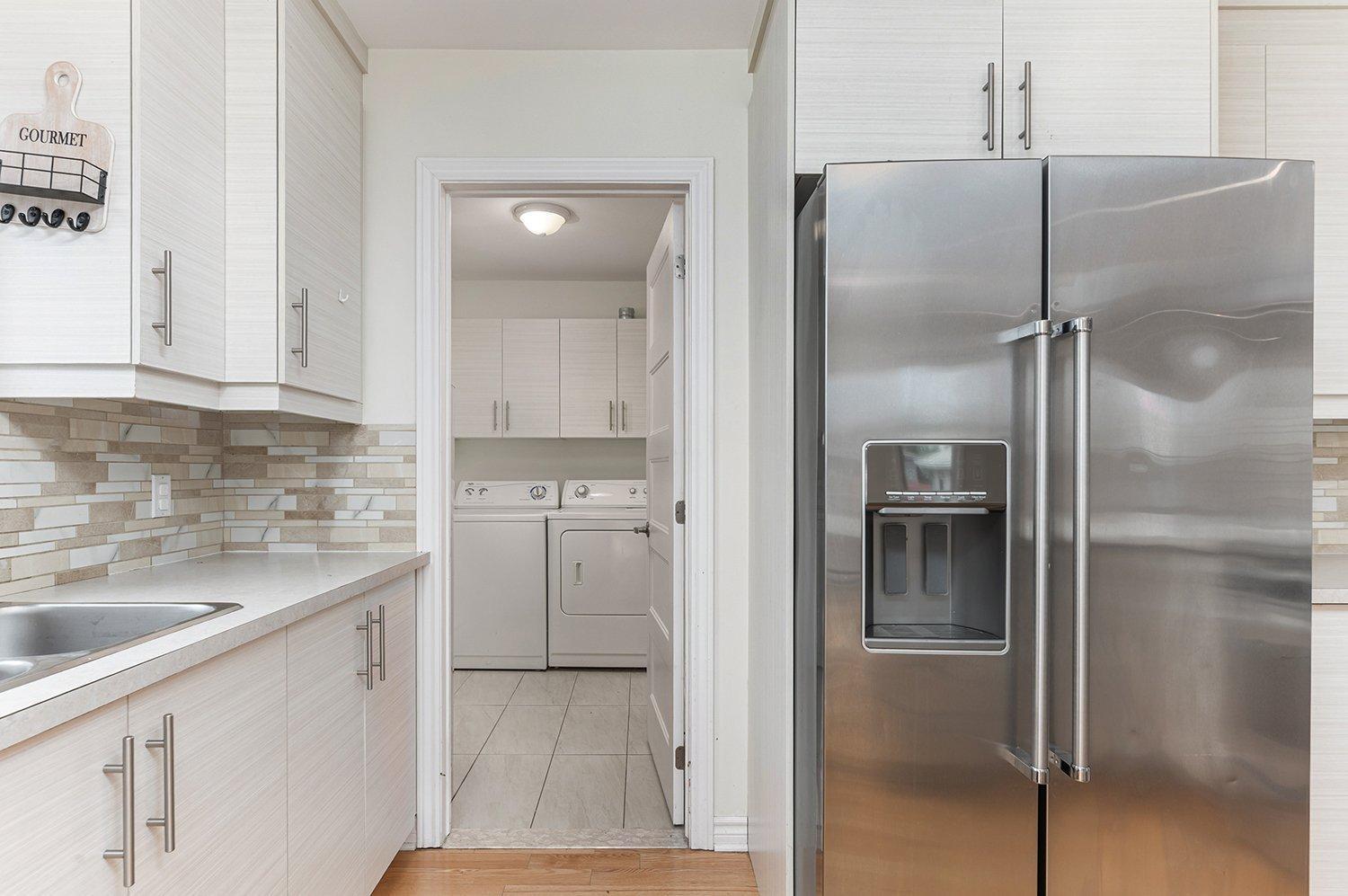 









2682


Rue Préfontaine

,
Longueuil (Le Vieux-Longueuil),




QC
J4K3Y6

