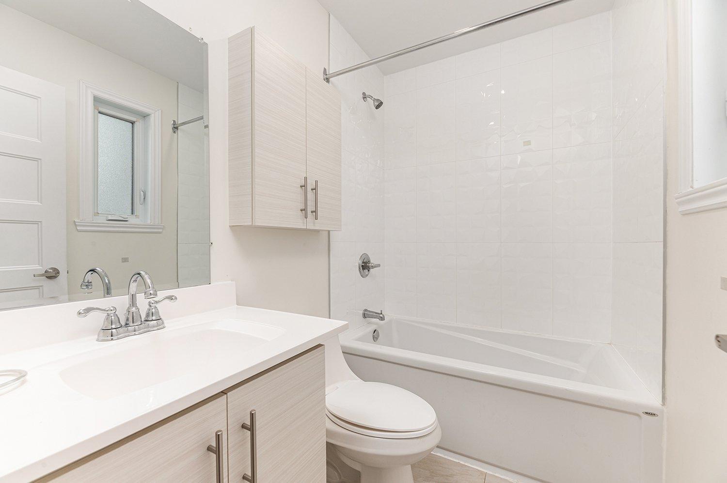 









2682


Rue Préfontaine

,
Longueuil (Le Vieux-Longueuil),




QC
J4K3Y6

