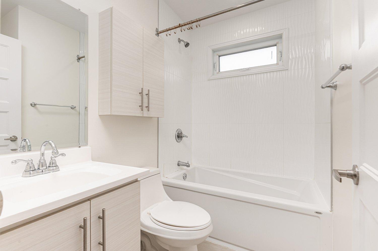 









2682


Rue Préfontaine

,
Longueuil (Le Vieux-Longueuil),




QC
J4K3Y6

