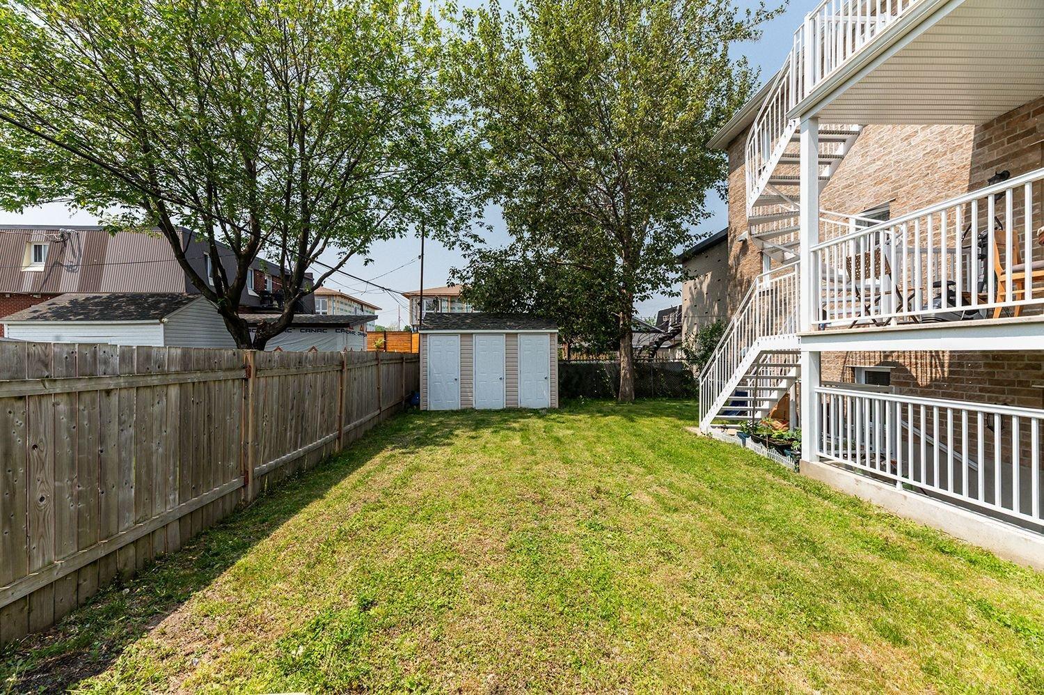 









2682


Rue Préfontaine

,
Longueuil (Le Vieux-Longueuil),




QC
J4K3Y6

