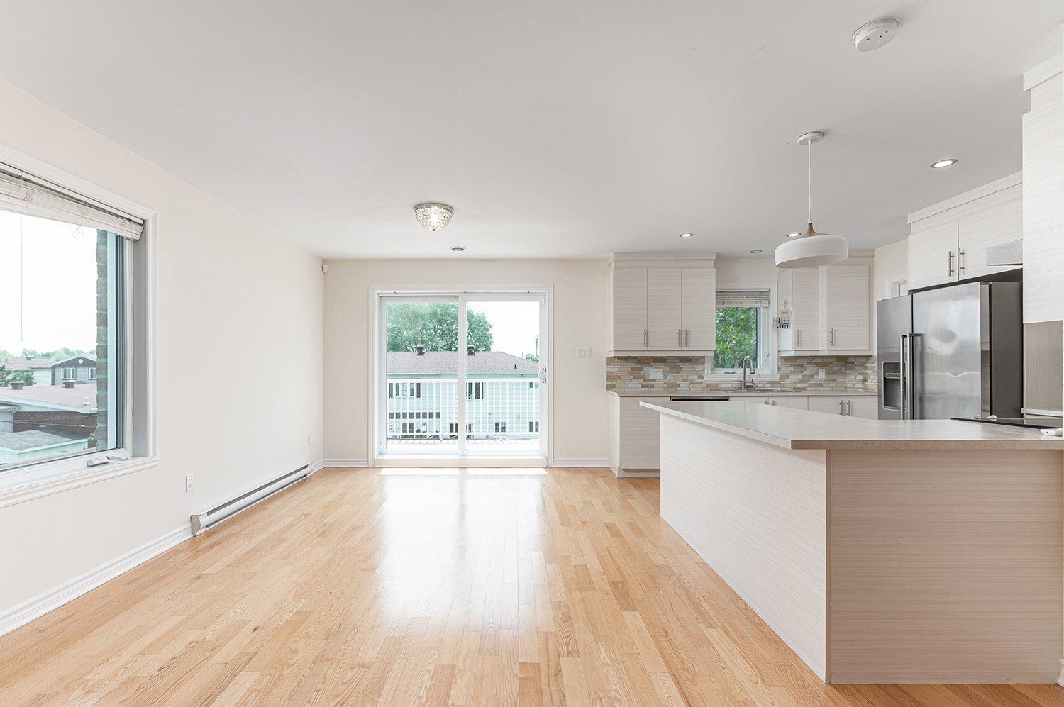 









2682


Rue Préfontaine

,
Longueuil (Le Vieux-Longueuil),




QC
J4K3Y6

