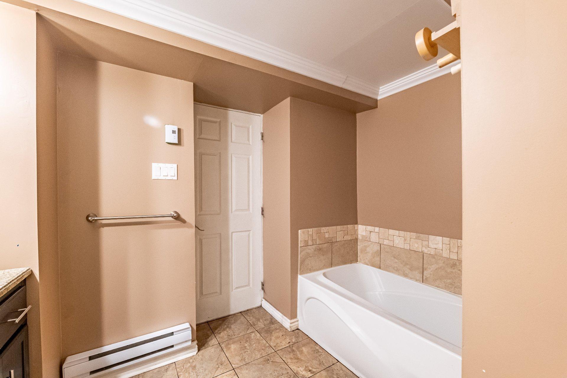 









85


Boul. du Bon-Pasteur

,
Laval (Laval-des-Rapides),




QC
H7N3R1

