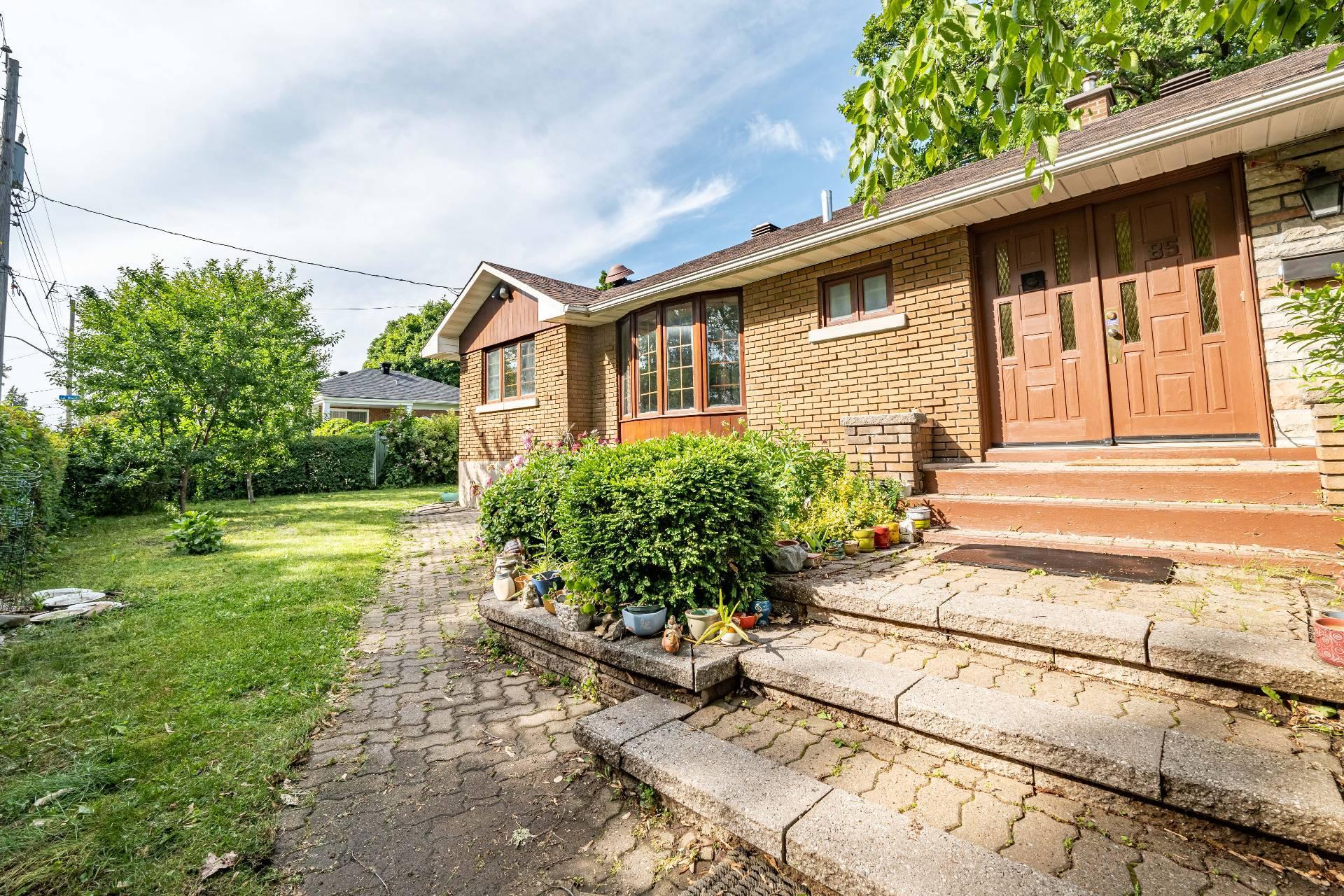 









85


Boul. du Bon-Pasteur

,
Laval (Laval-des-Rapides),




QC
H7N3R1

