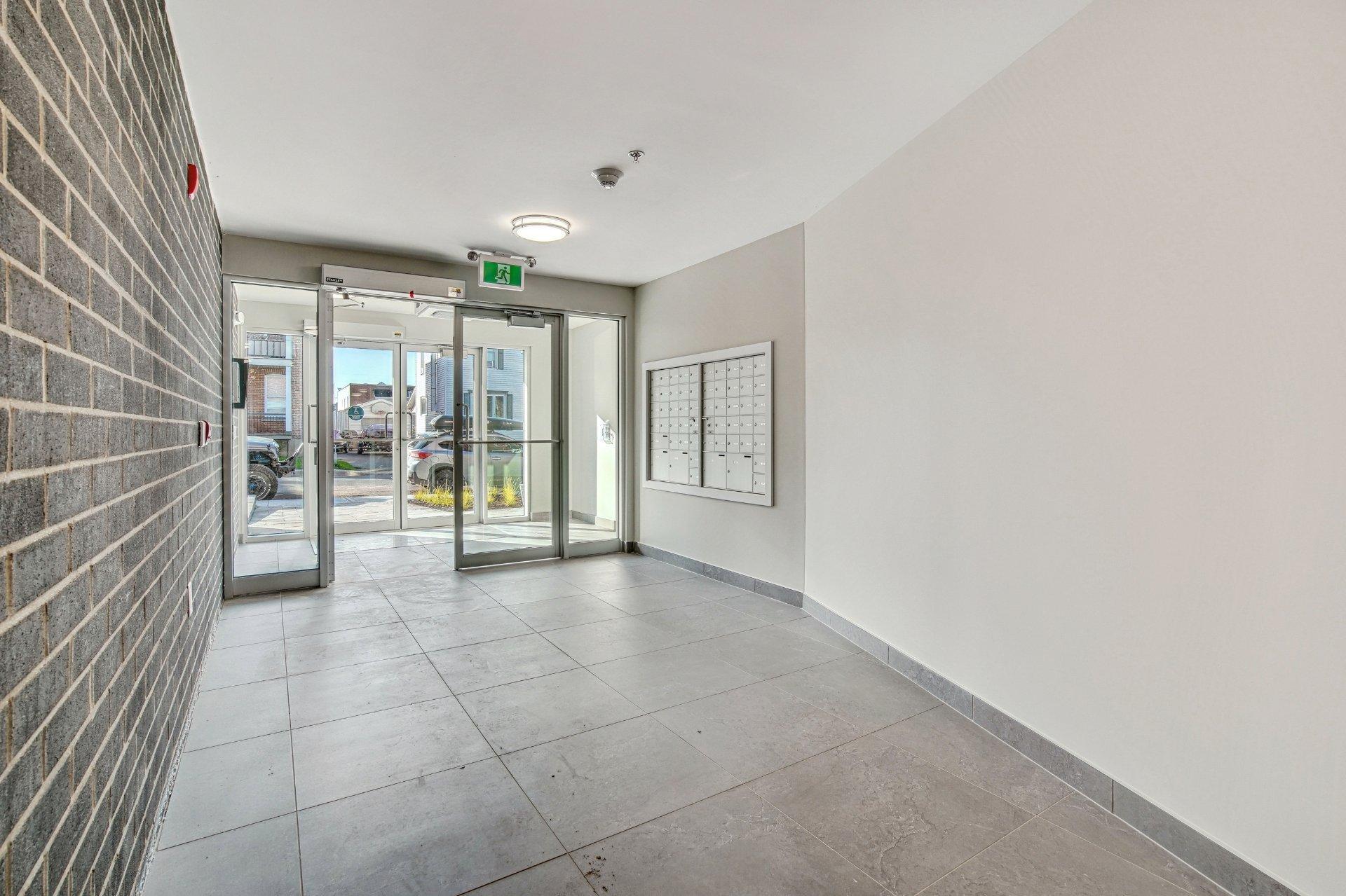 









50


Rue St-Louis

, 201,
Salaberry-de-Valleyfield,




QC
J6T1M6

