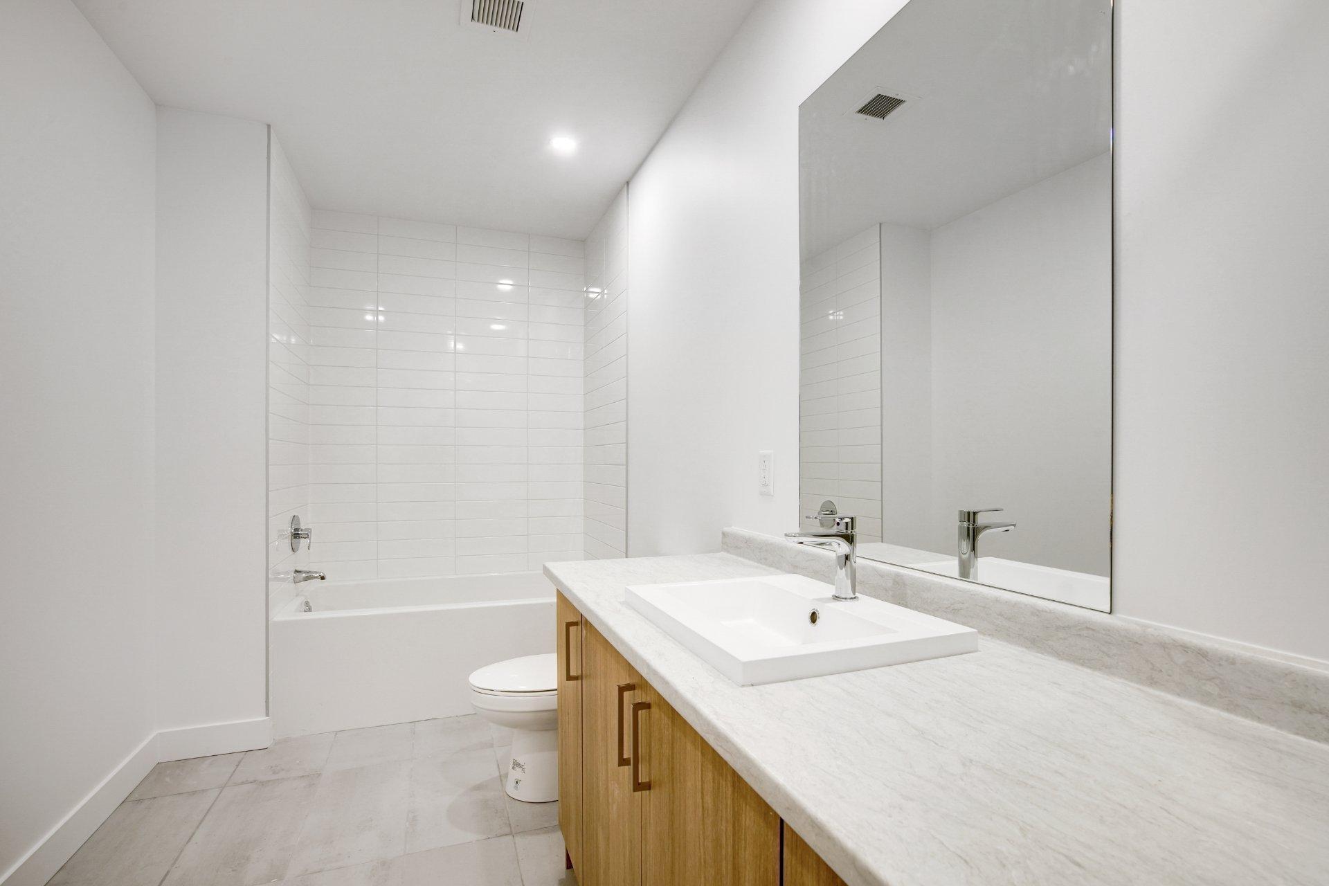 









50


Rue St-Louis

, 116,
Salaberry-de-Valleyfield,




QC
J6T1M6

