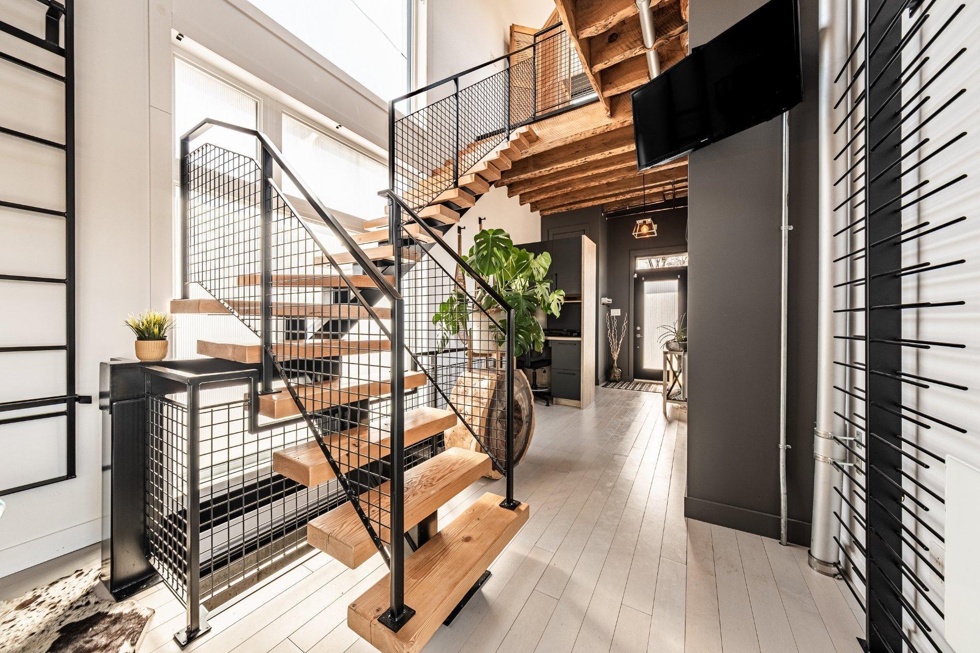 









6000


Rue St-Pierre O.

,
Saint-Hyacinthe,




QC
J2T5G9

