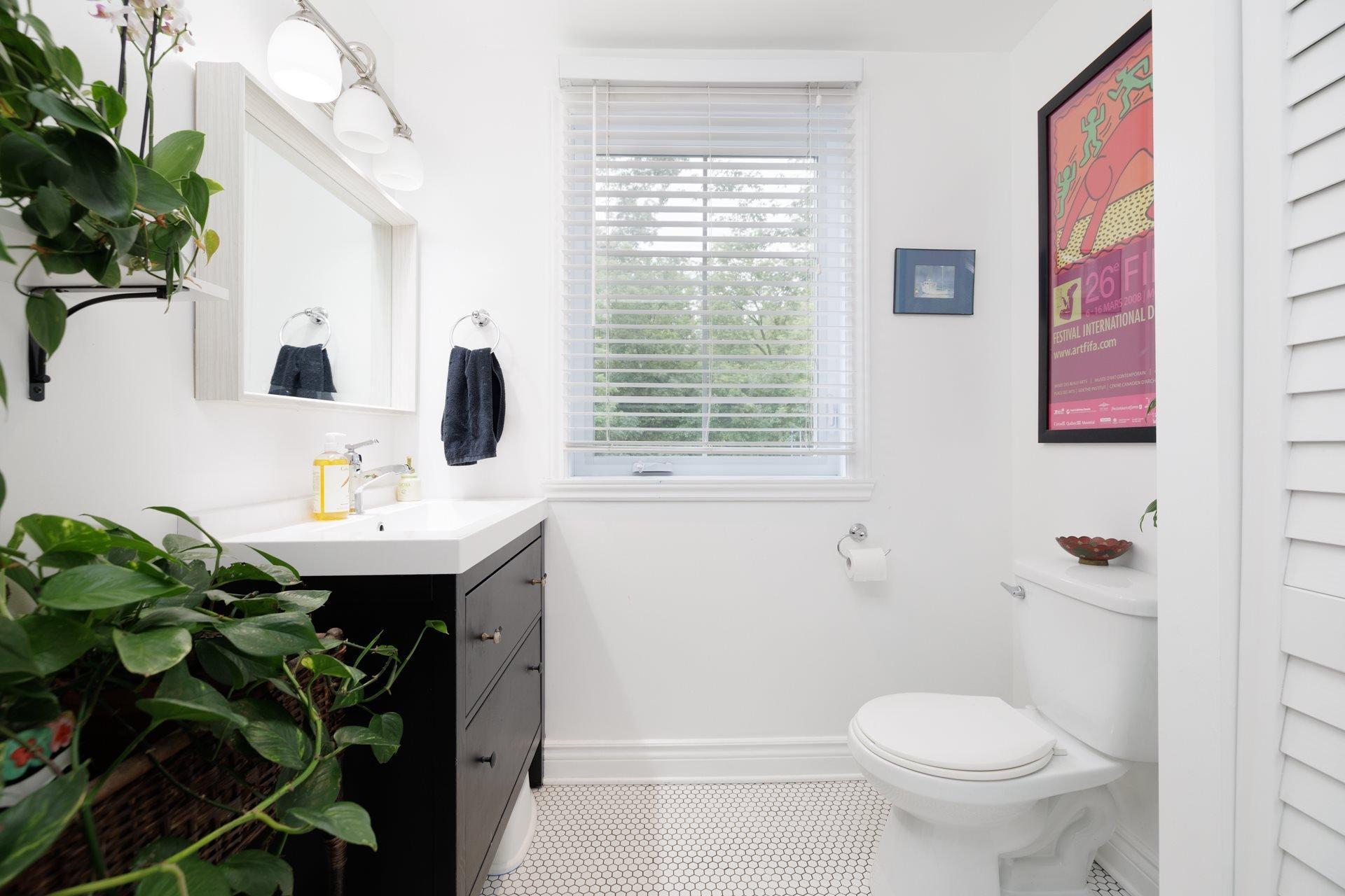 









521


Av. St-Léon

,
Dorval,




QC
H9P1Z8

