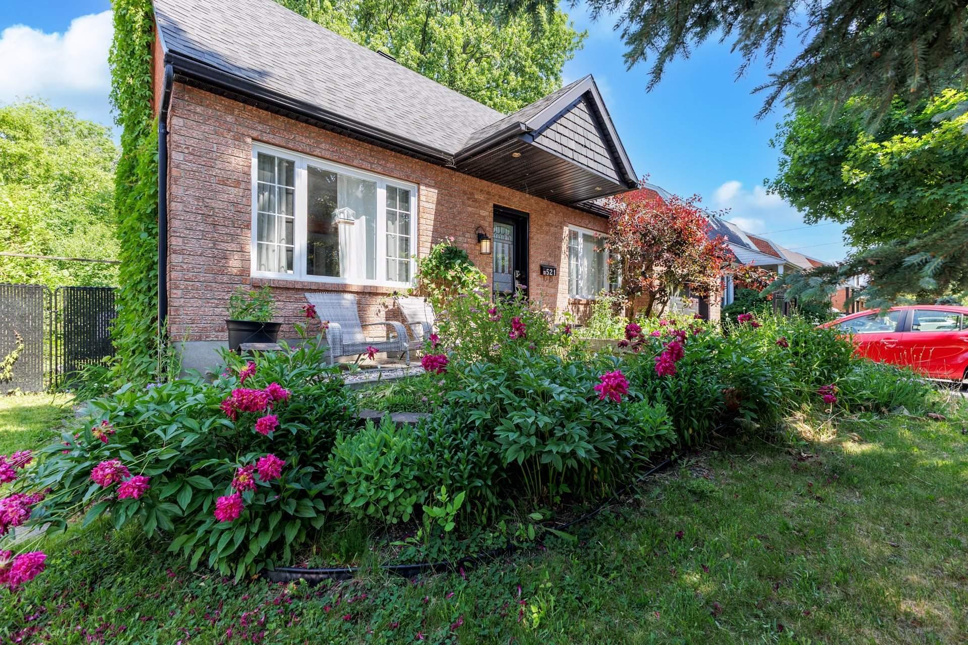 









521


Av. St-Léon

,
Dorval,




QC
H9P1Z8

