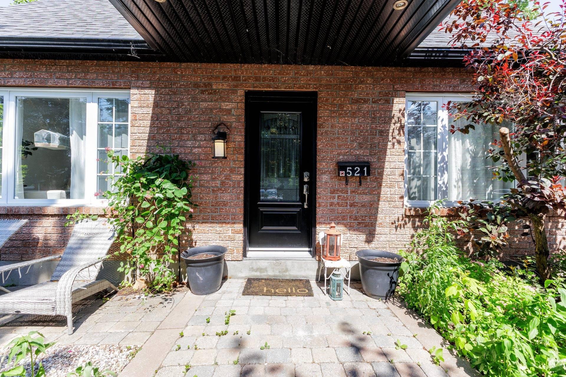 









521


Av. St-Léon

,
Dorval,




QC
H9P1Z8

