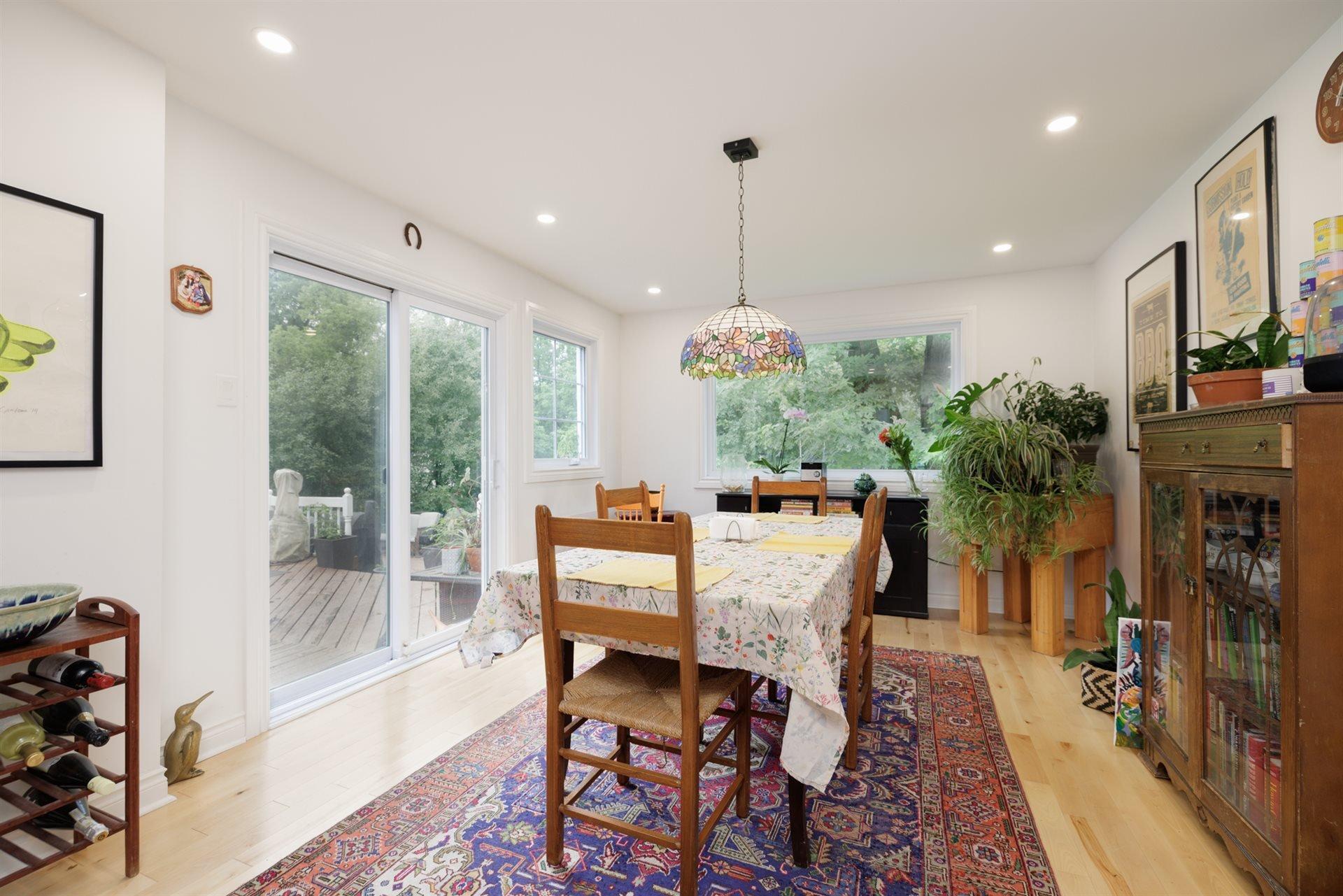 









521


Av. St-Léon

,
Dorval,




QC
H9P1Z8

