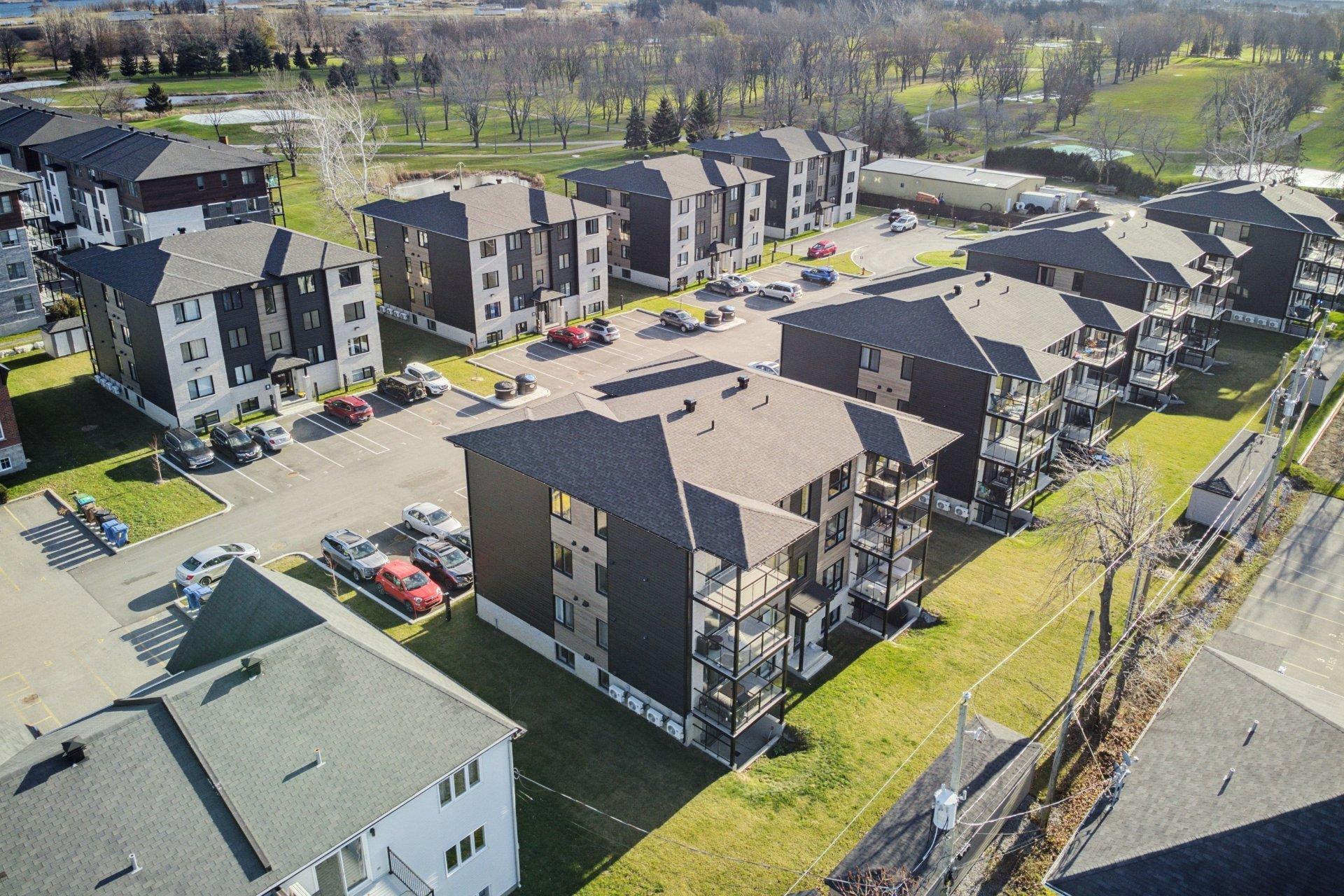 









2202


Boul. du Bord-de-l'Eau

, 5,
Salaberry-de-Valleyfield,




QC
J6S0K1

