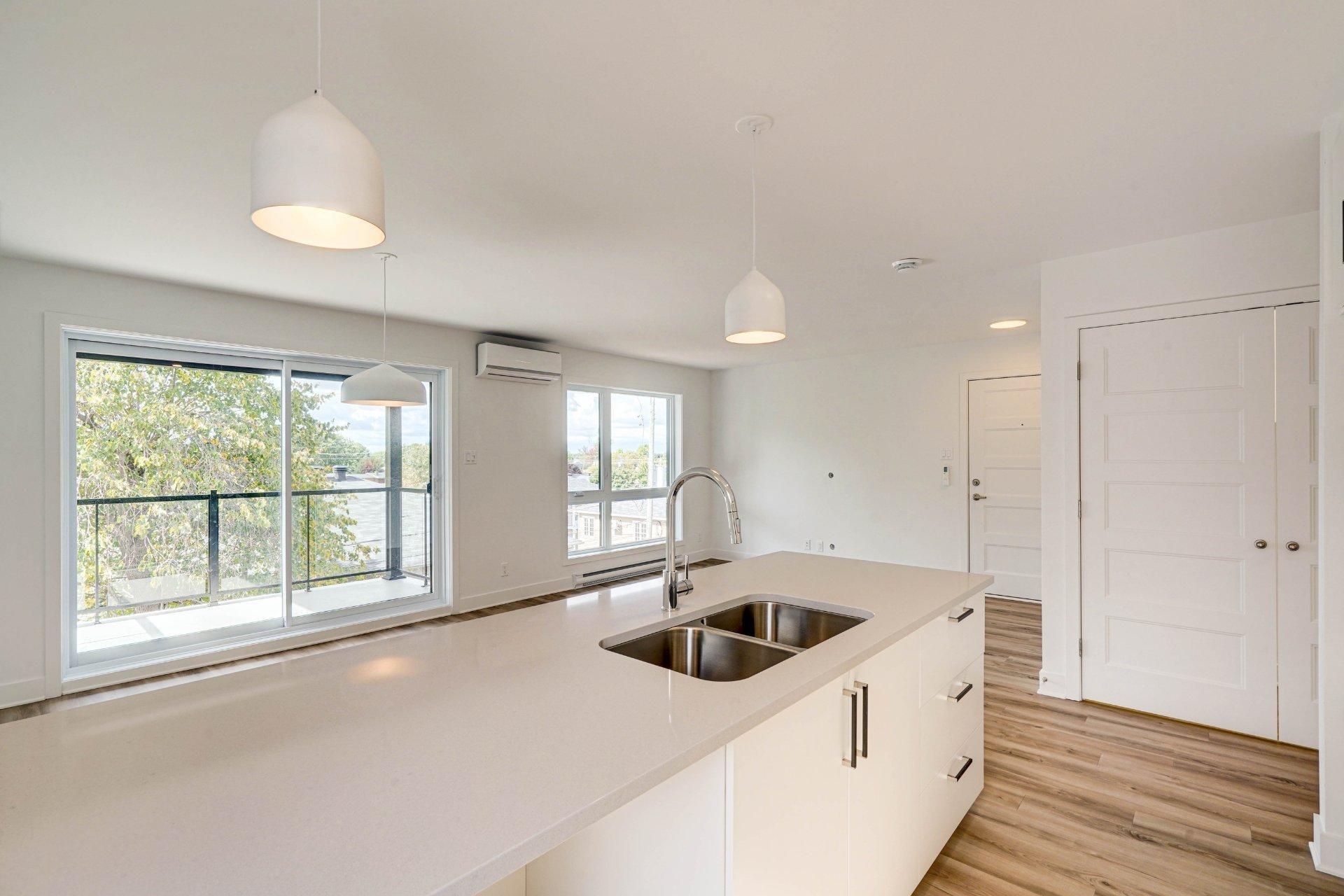 









2202


Boul. du Bord-de-l'Eau

, 5,
Salaberry-de-Valleyfield,




QC
J6S0K1


