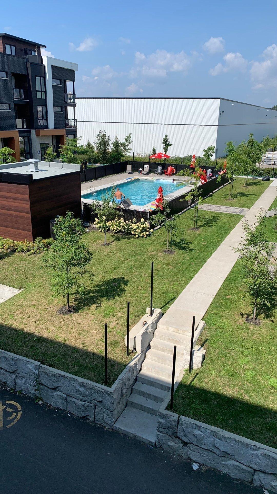 









428


Rue d'Émeraude

,
Candiac,




QC
J5R0S1

