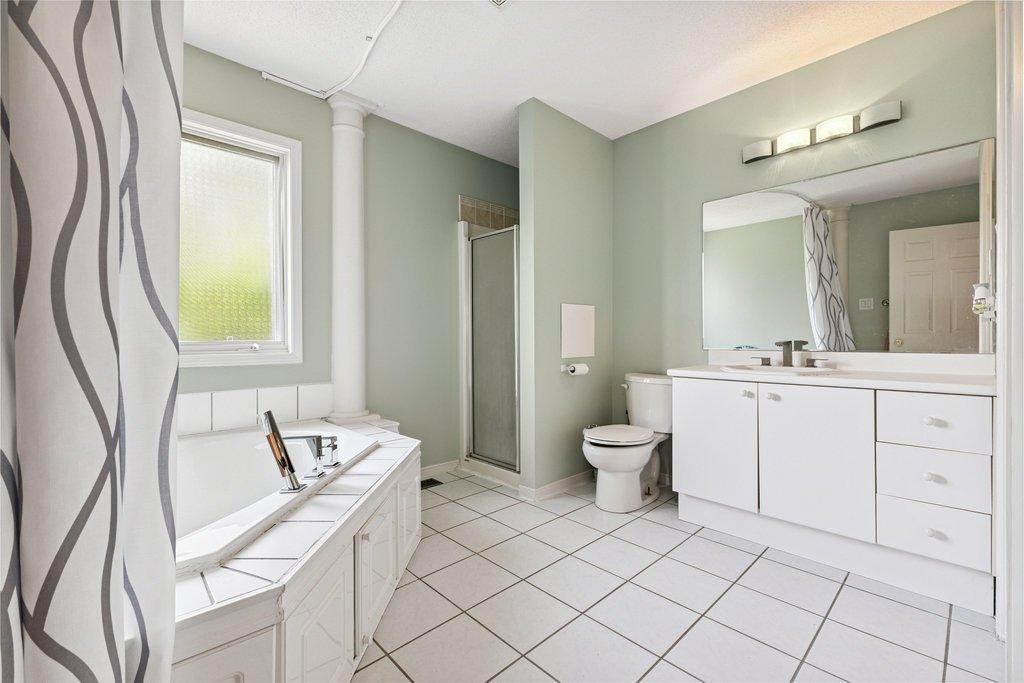 









392


Rue Ernest-Gaboury

,
Gatineau (Gatineau),




QC
J8V2S5

