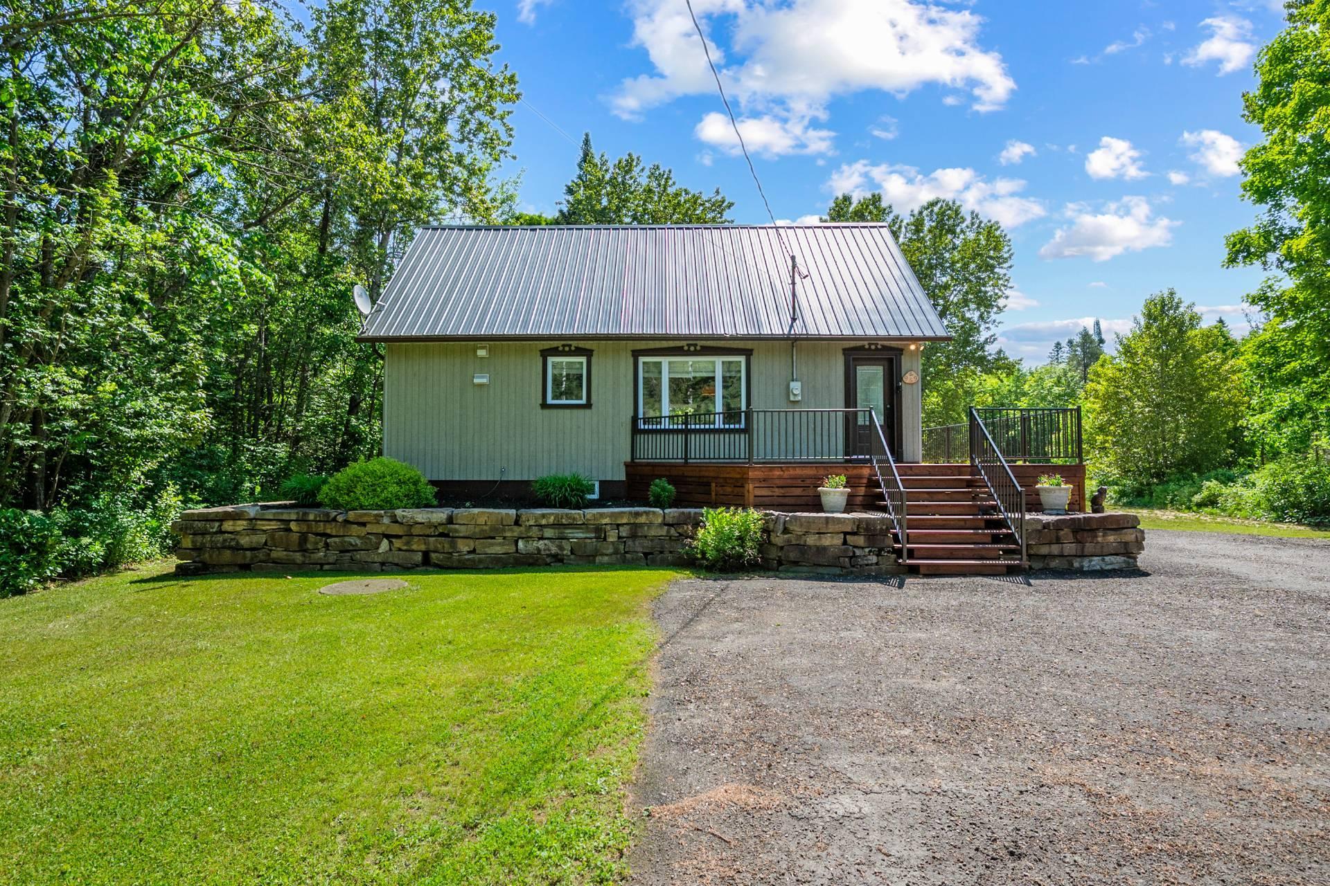 









959


Rg Mastigouche

,
Mandeville,




QC
J0K1L0

