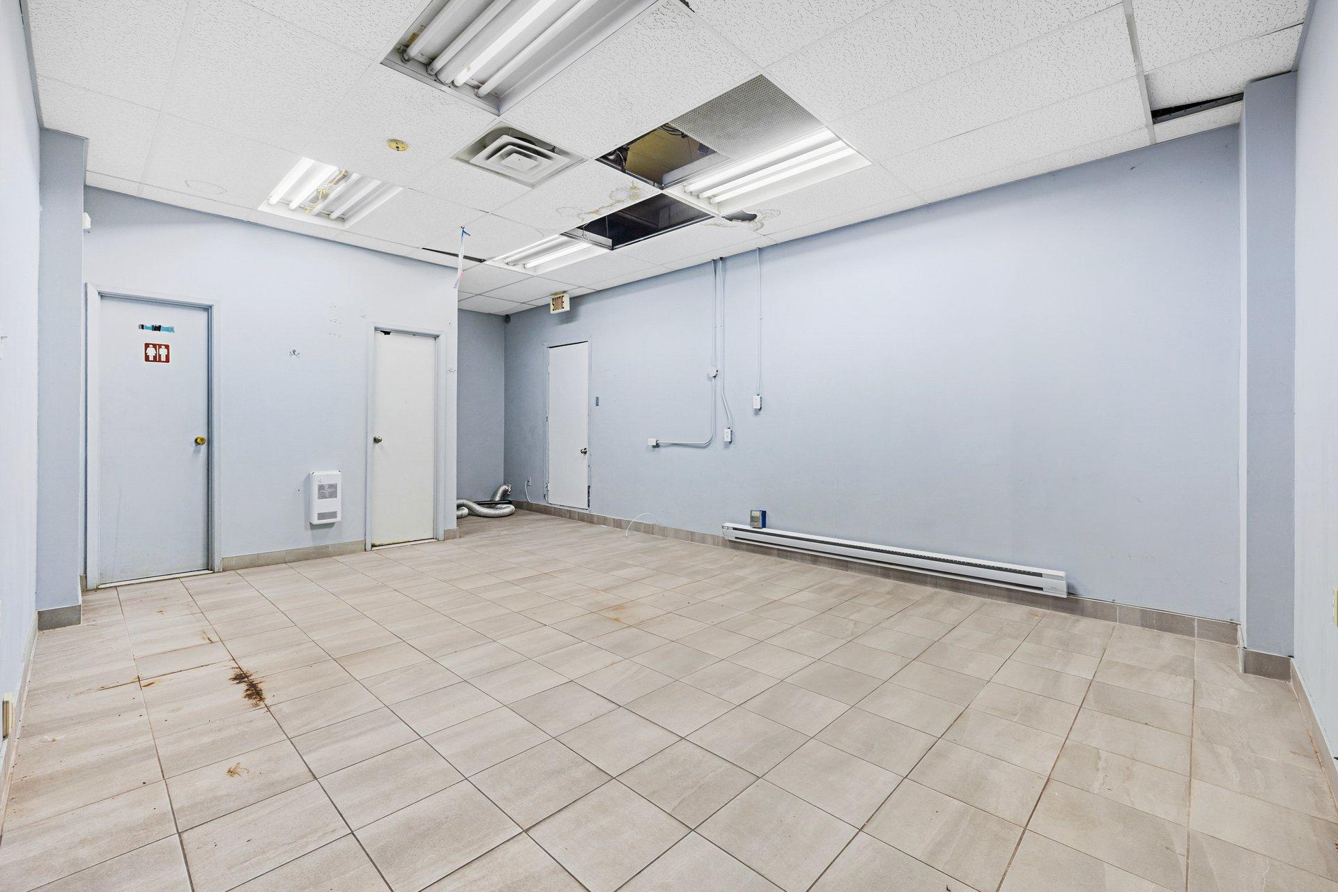 









80


Boul. Henri-Bourassa O.

,
Montréal (Ahuntsic-Cartierville),




QC
H3L1M7

