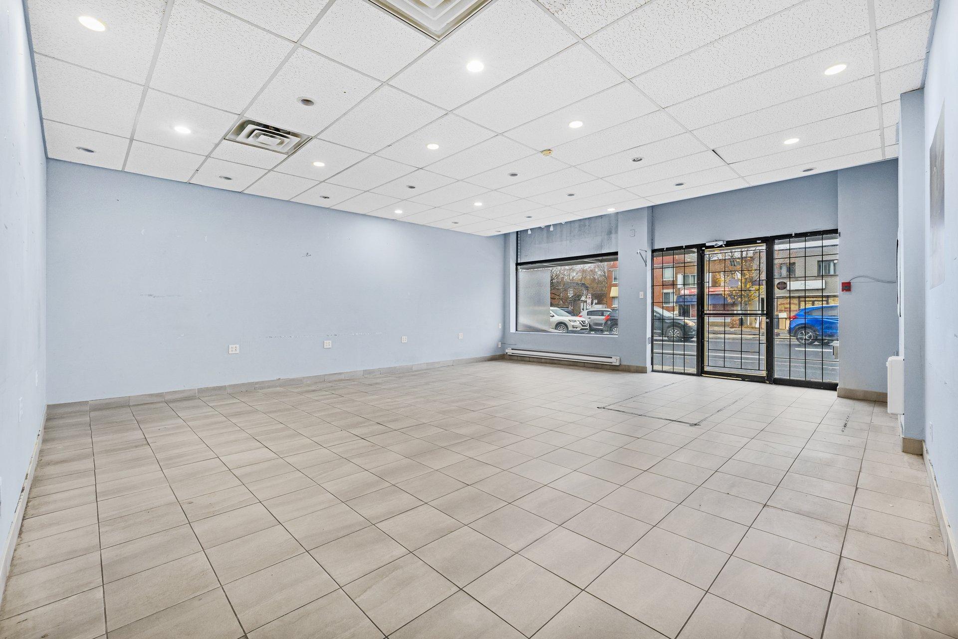 









80


Boul. Henri-Bourassa O.

,
Montréal (Ahuntsic-Cartierville),




QC
H3L1M7

