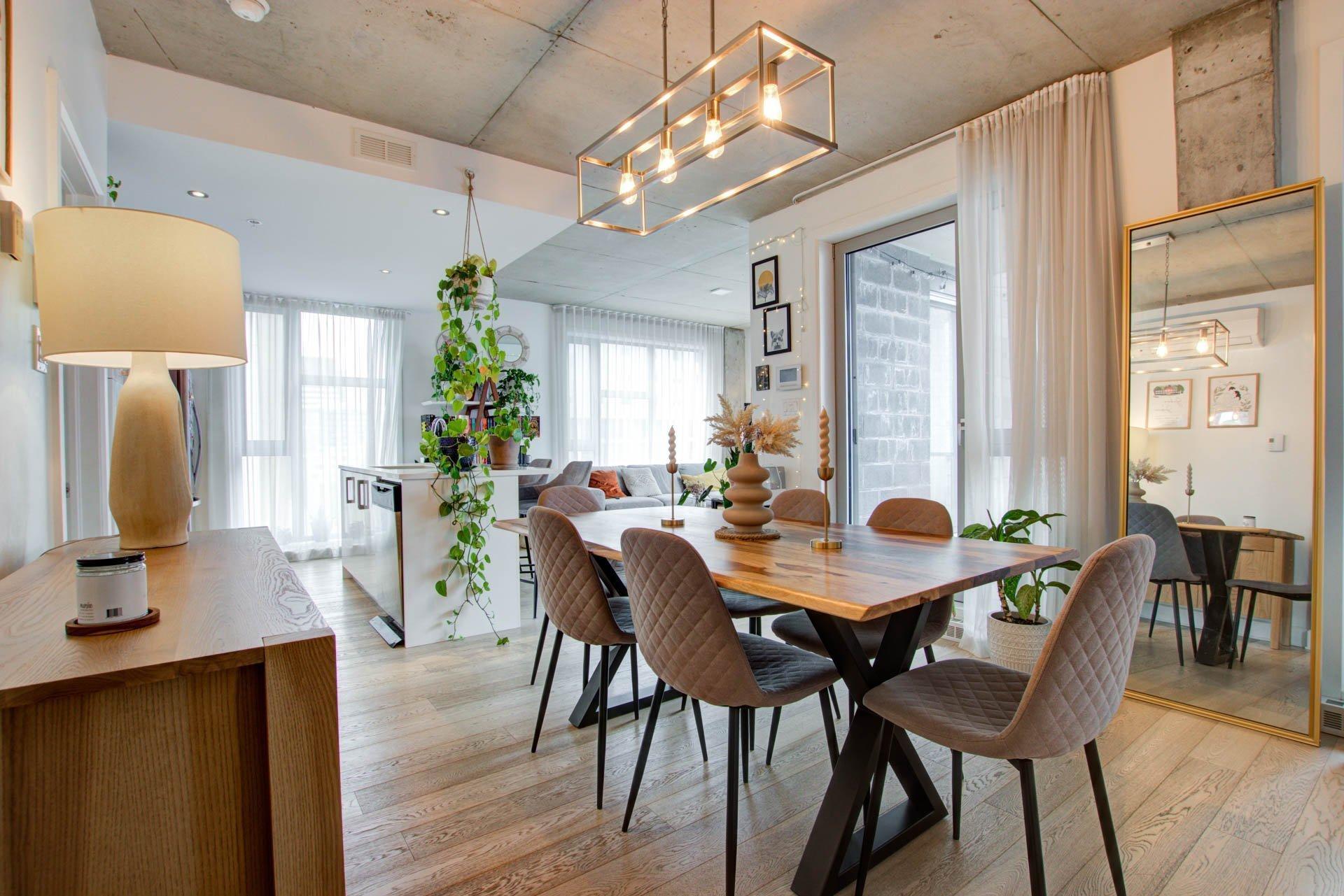 









1205


Rue St-Dominique

, 601,
Montréal (Ville-Marie),




QC
H2X2W3

