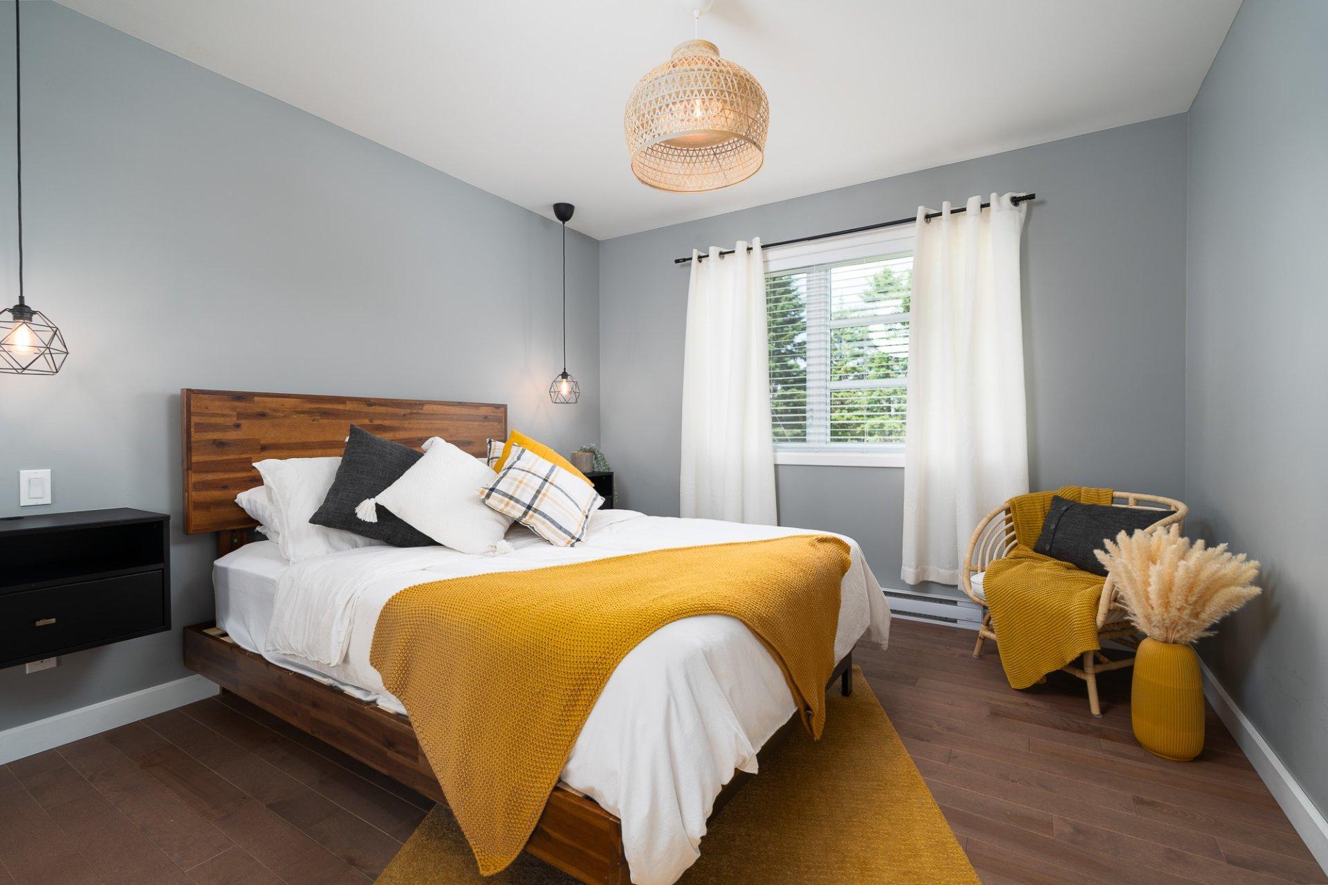 









225


Rue des Pivoines

,
Mont-Laurier,




QC
J9L3G3

