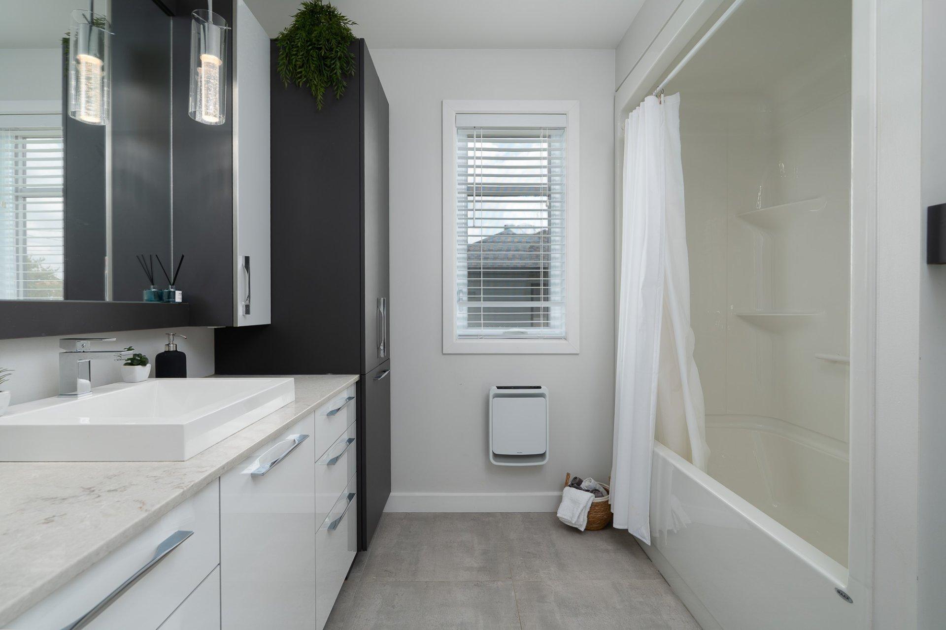 









225


Rue des Pivoines

,
Mont-Laurier,




QC
J9L3G3

