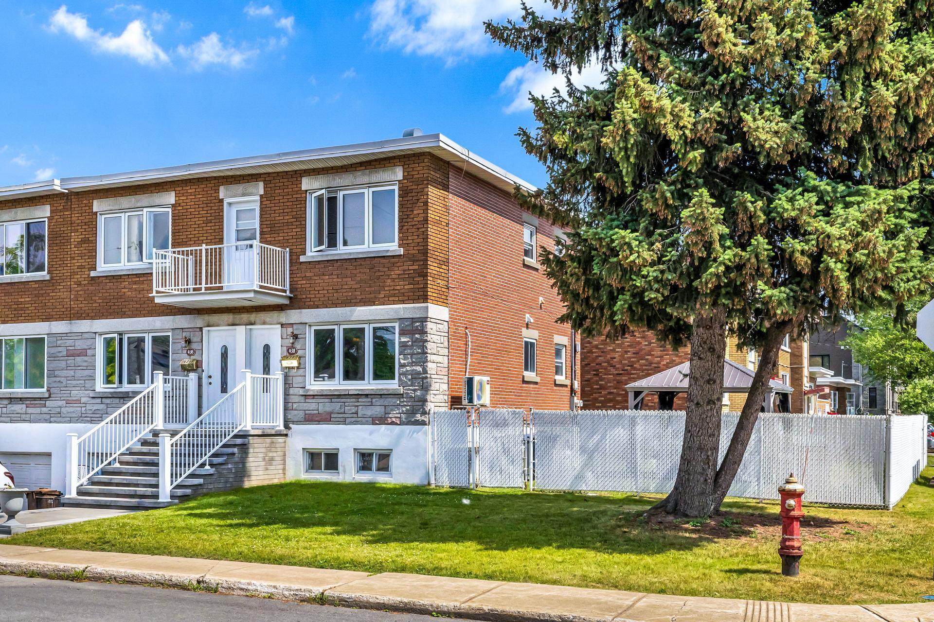 









436

 - 438


4e Rue

,
Laval (Laval-des-Rapides),




QC
H7N2B2

