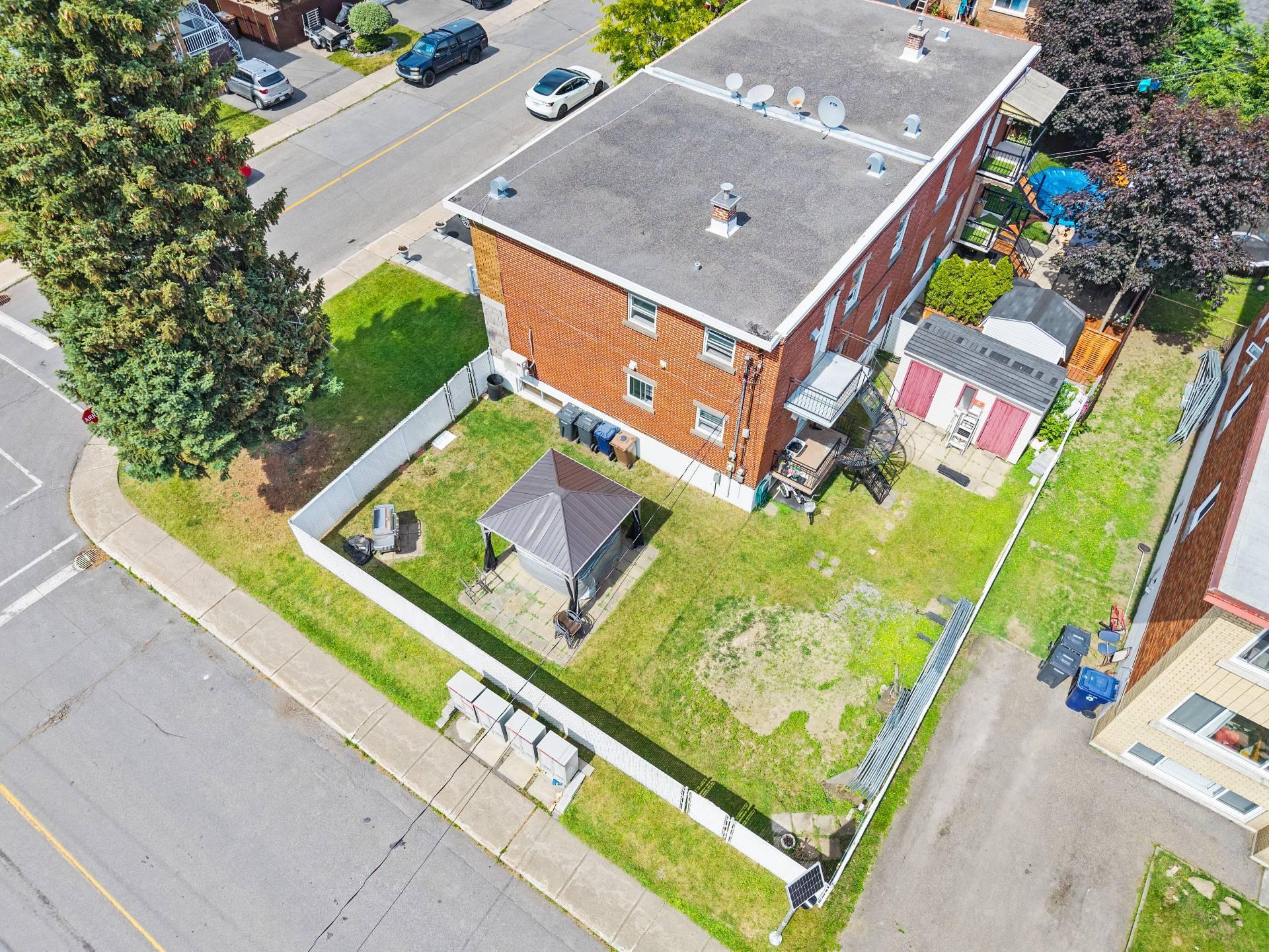 









436

 - 438


4e Rue

,
Laval (Laval-des-Rapides),




QC
H7N2B2


