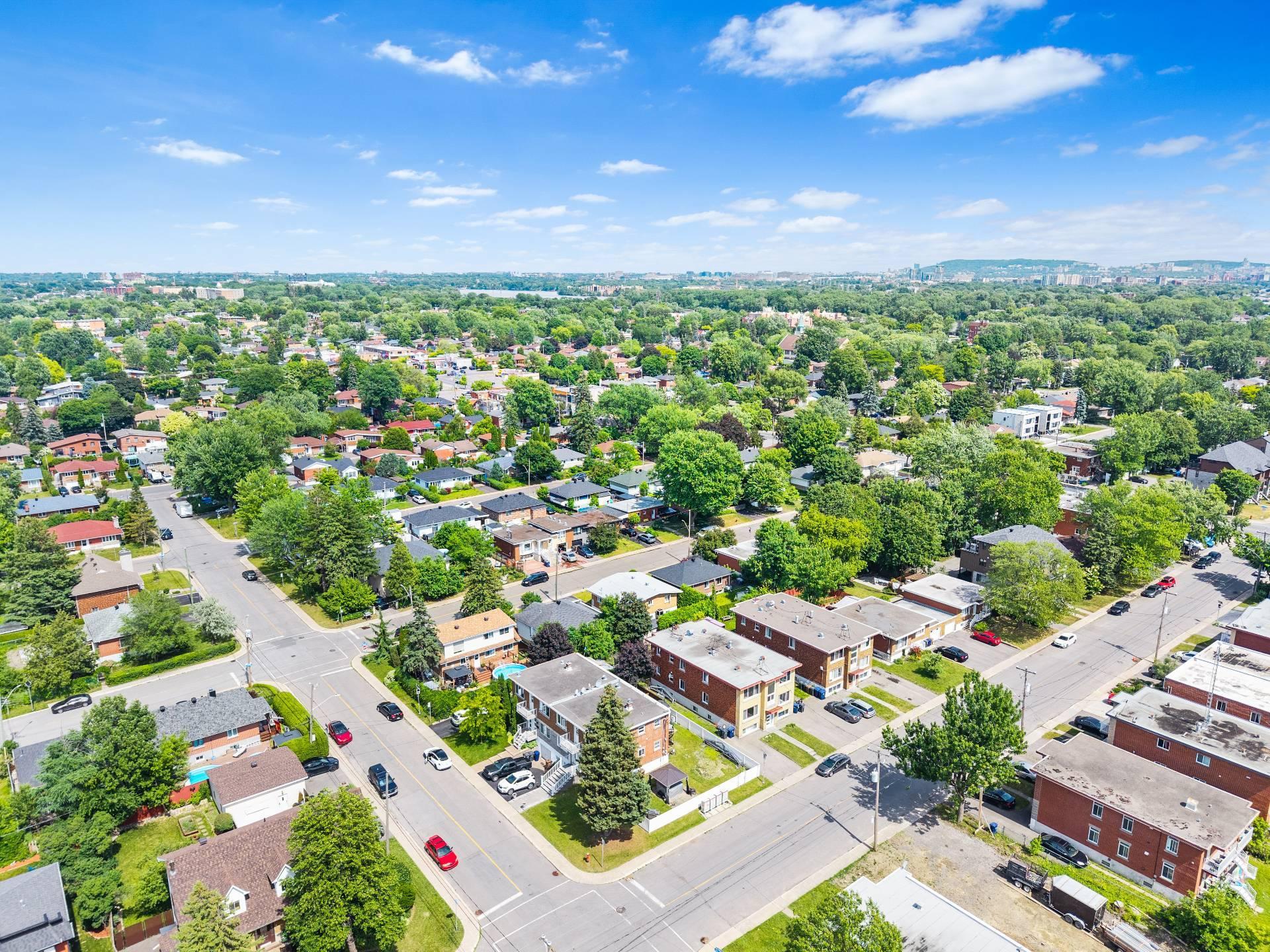 









436

 - 438


4e Rue

,
Laval (Laval-des-Rapides),




QC
H7N2B2

