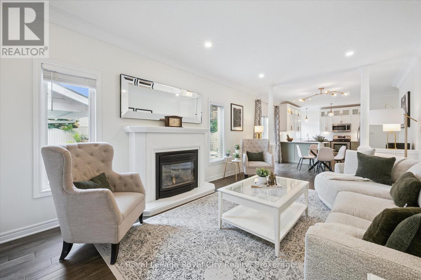 












279 FARLEY DRIVE

,
Guelph (Pineridge/Westminster Woods),




Ontario
N1L1N6

