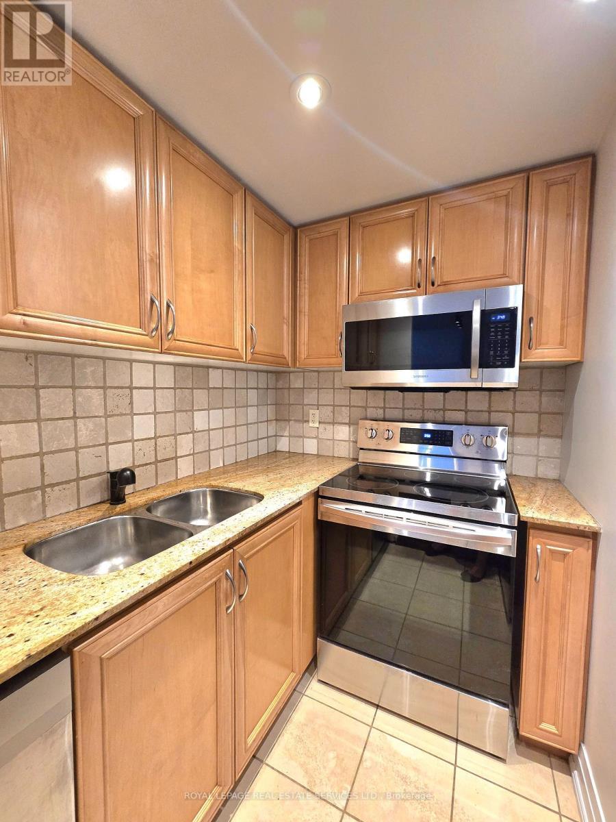 












710 - 2737 KEELE STREET

,
Toronto,




Ontario
M3M2E9

