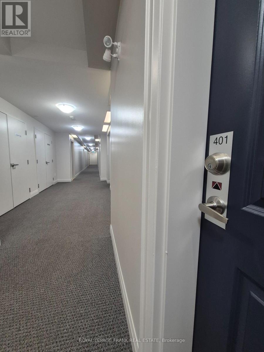 












401 - 70 SHIPWAY AVE AVENUE

,
Clarington (Newcastle),




Ontario
L1B0B6

