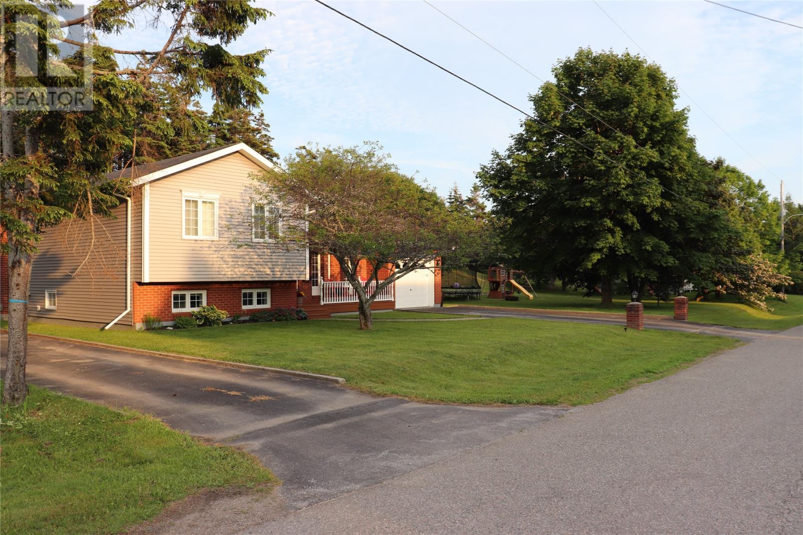 












13 Spruce Drive

,
Kippens,




Newfoundland & Labrador
A2N3P1

