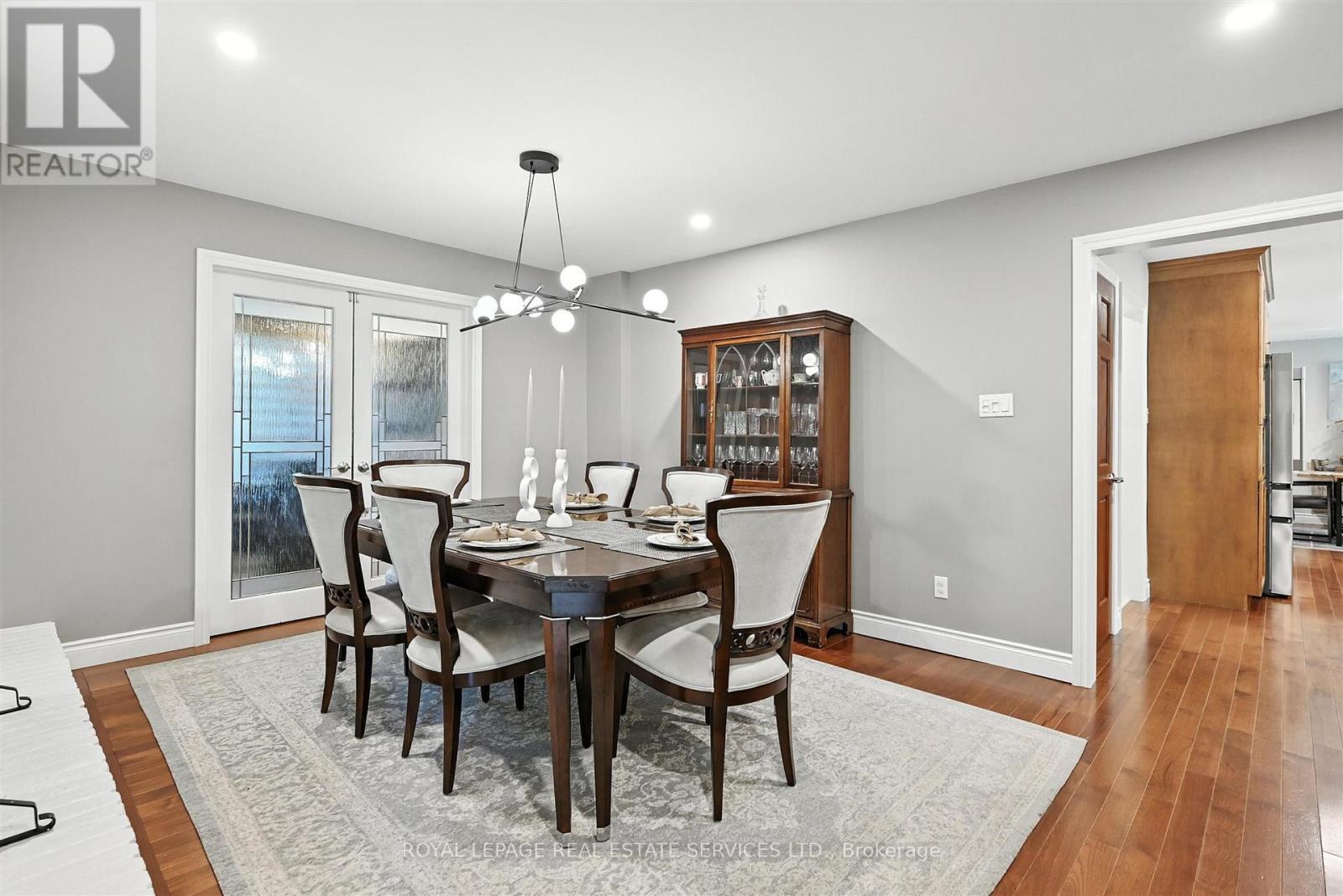 












4240 DUNVEGAN ROAD

,
Burlington,




Ontario
L7L1P8

