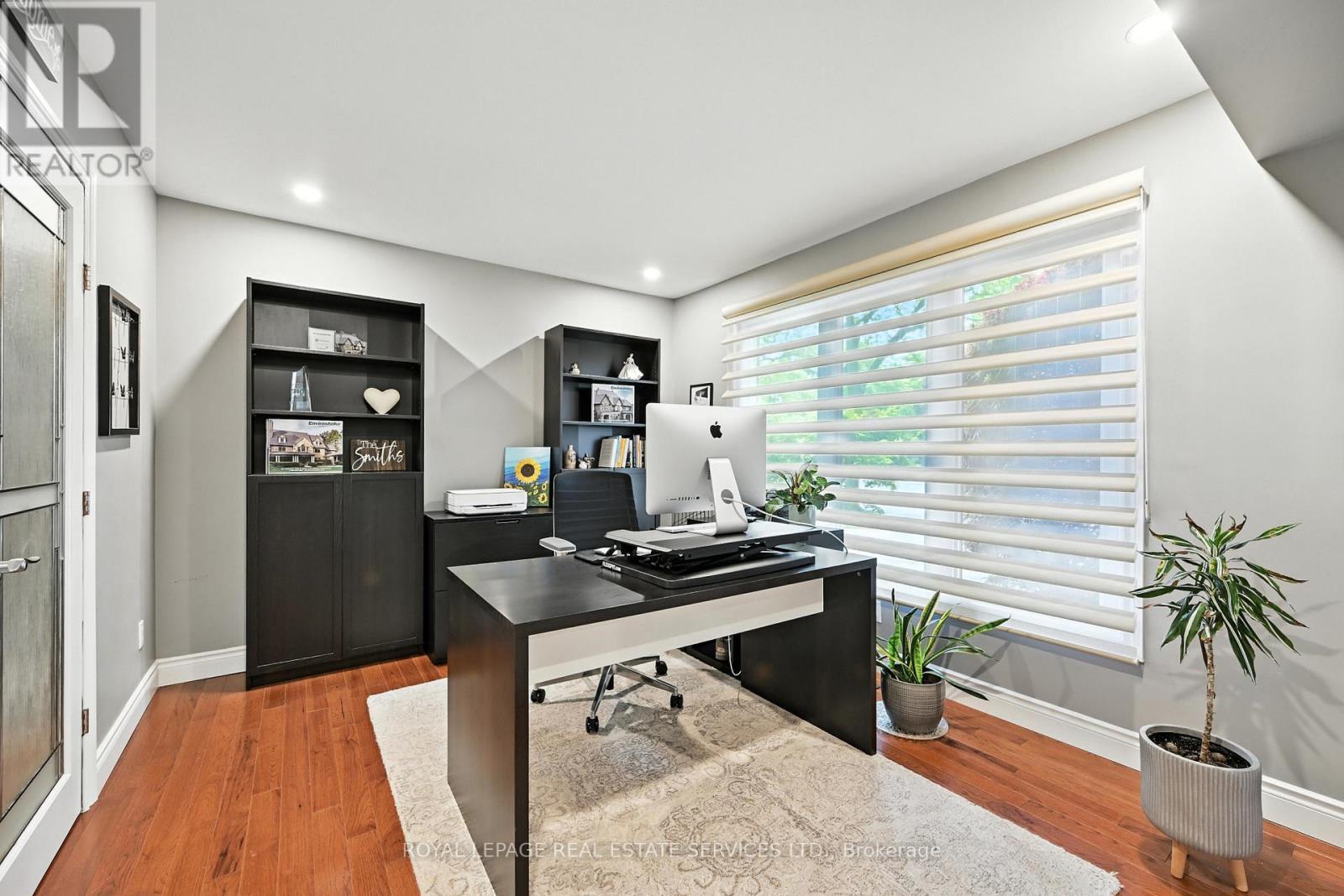 












4240 DUNVEGAN ROAD

,
Burlington,




Ontario
L7L1P8

