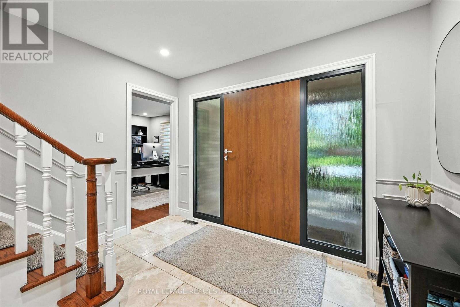 












4240 DUNVEGAN ROAD

,
Burlington,




Ontario
L7L1P8

