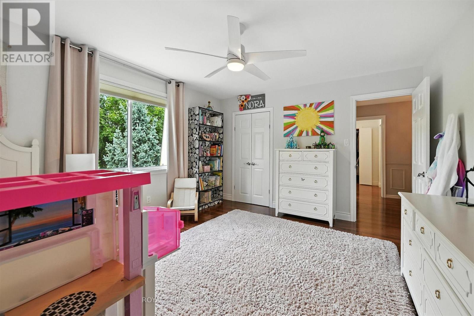 












4240 DUNVEGAN ROAD

,
Burlington,




Ontario
L7L1P8

