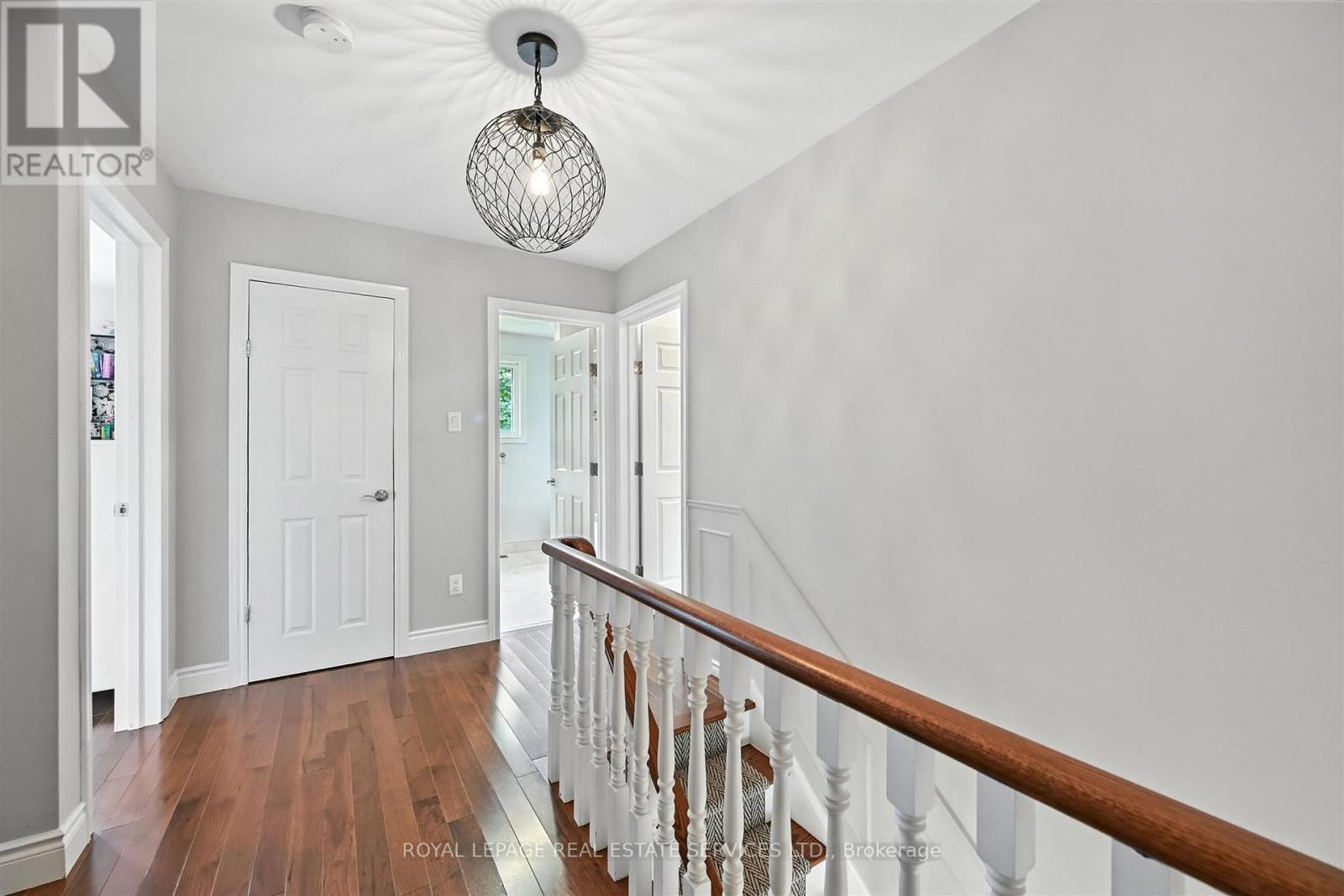 












4240 DUNVEGAN ROAD

,
Burlington,




Ontario
L7L1P8

