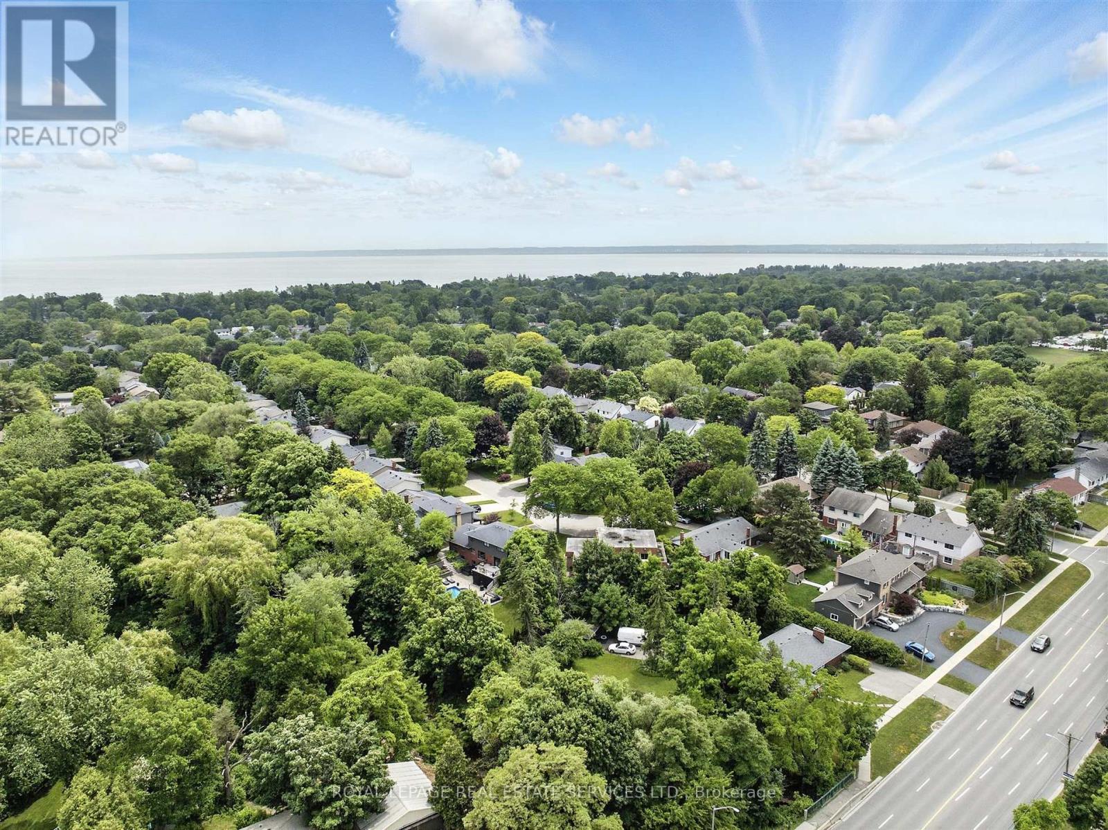 












4240 DUNVEGAN ROAD

,
Burlington,




Ontario
L7L1P8

