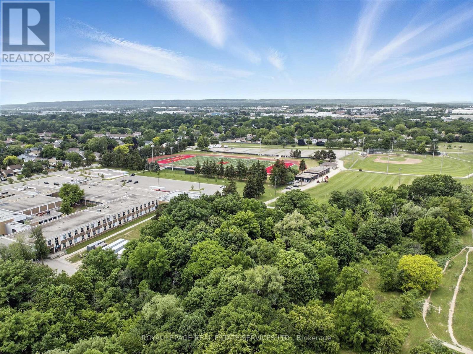 












4240 DUNVEGAN ROAD

,
Burlington,




Ontario
L7L1P8

