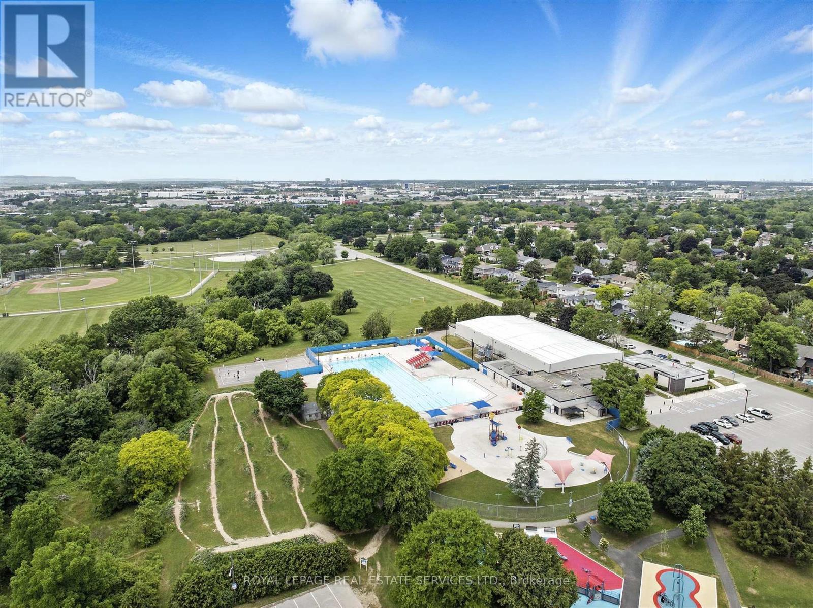 












4240 DUNVEGAN ROAD

,
Burlington,




Ontario
L7L1P8

