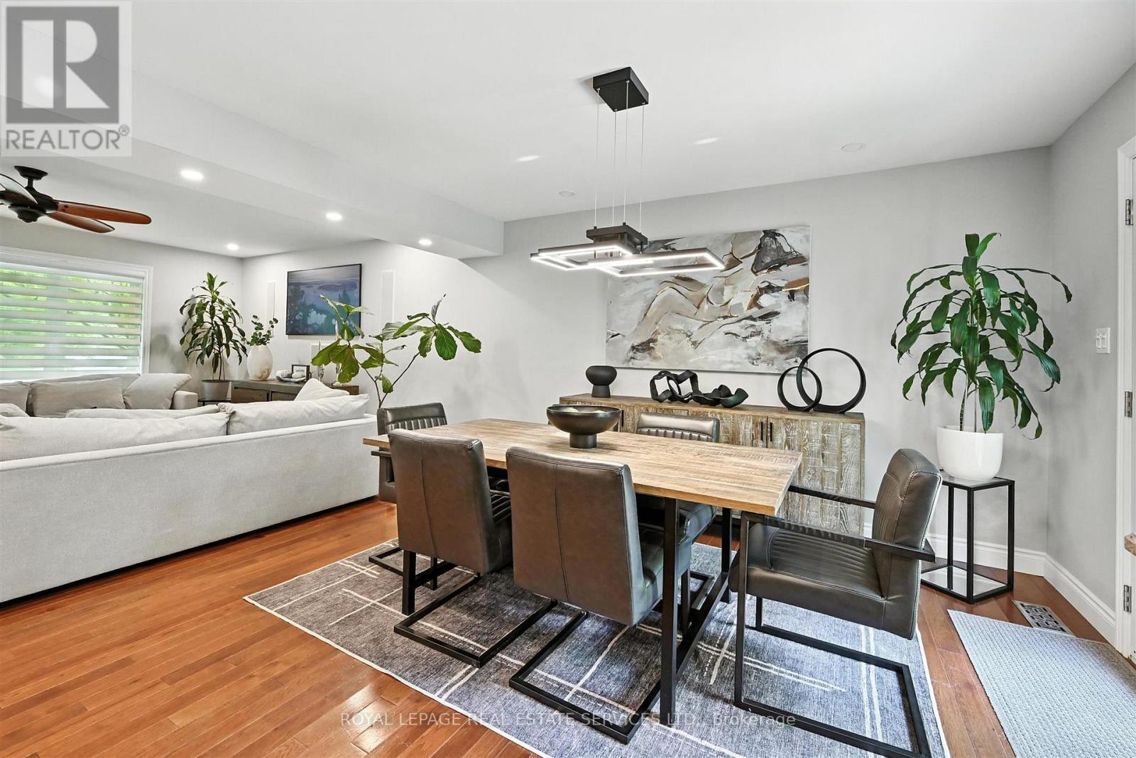 












4240 DUNVEGAN ROAD

,
Burlington,




Ontario
L7L1P8

