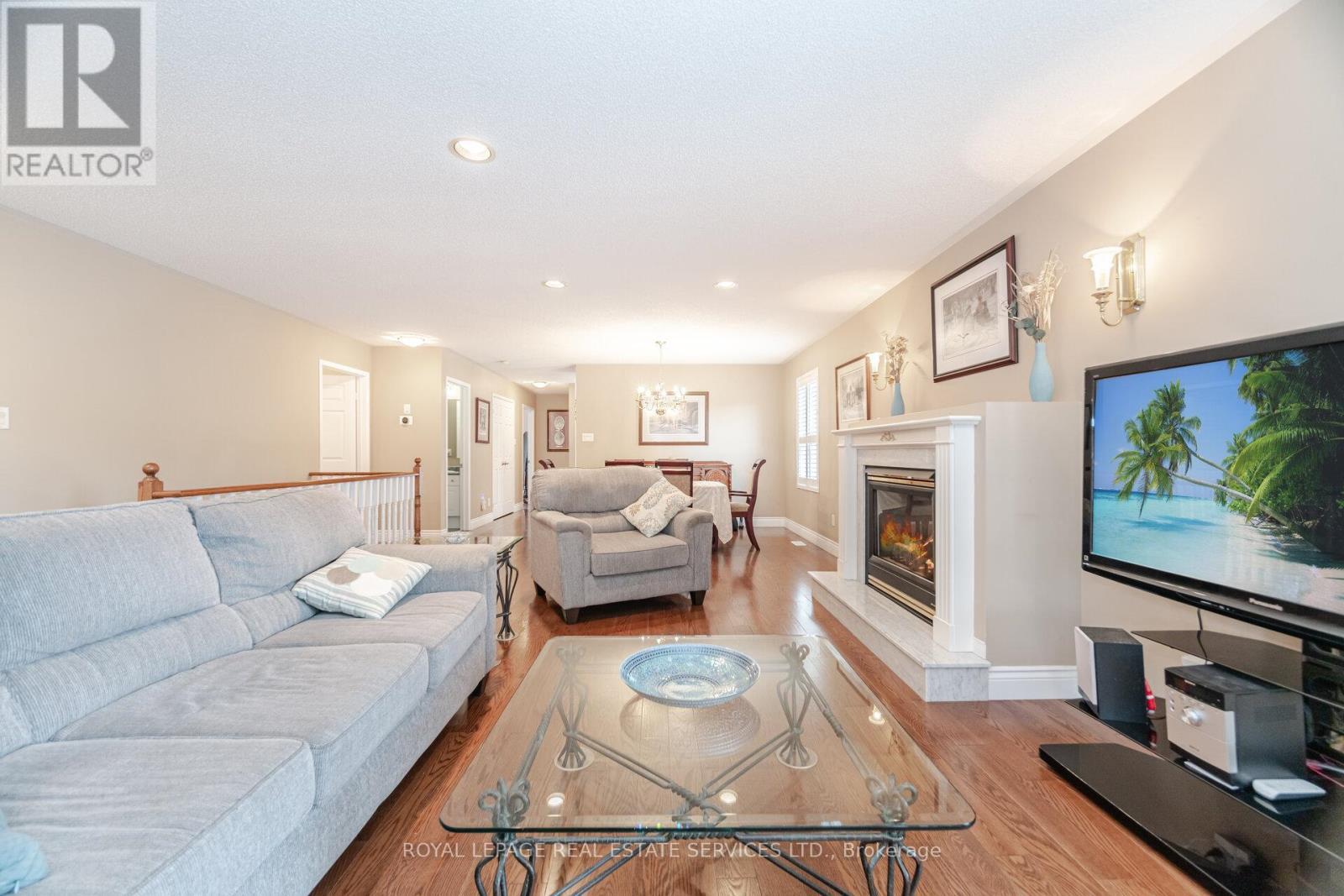 












204 EATON STREET

,
Halton Hills,




Ontario
L7G5Y2

